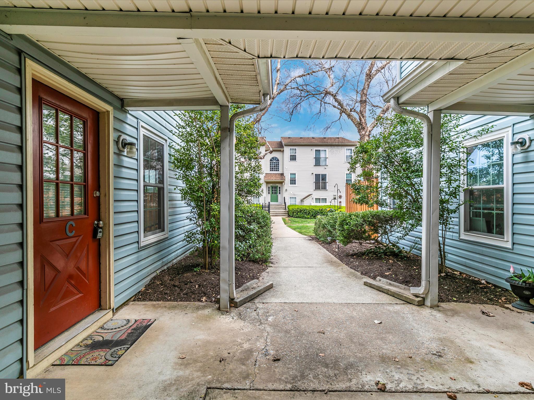 MOUNTAIN VILLAGE - Residential