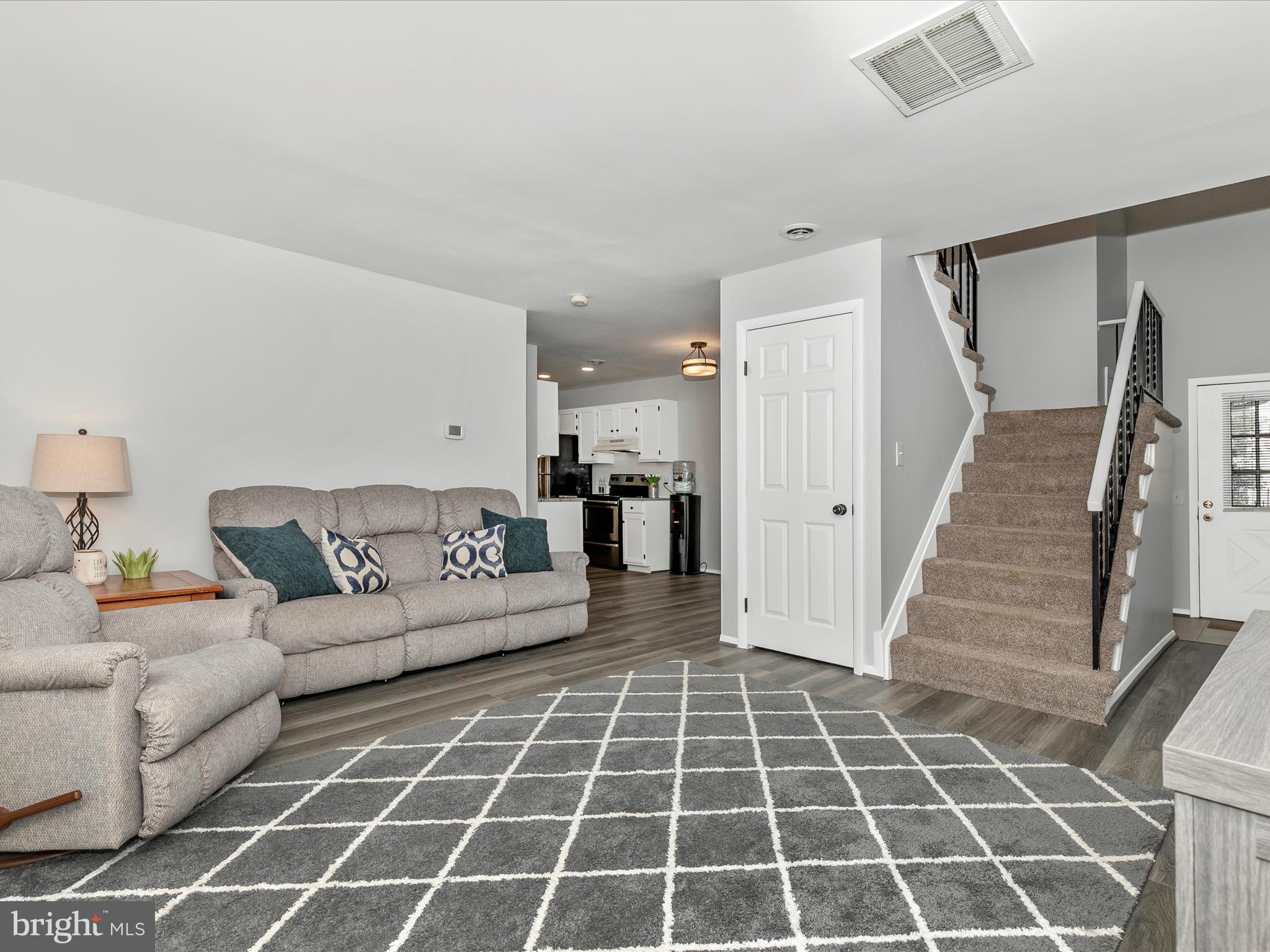 MOUNTAIN VILLAGE - Residential