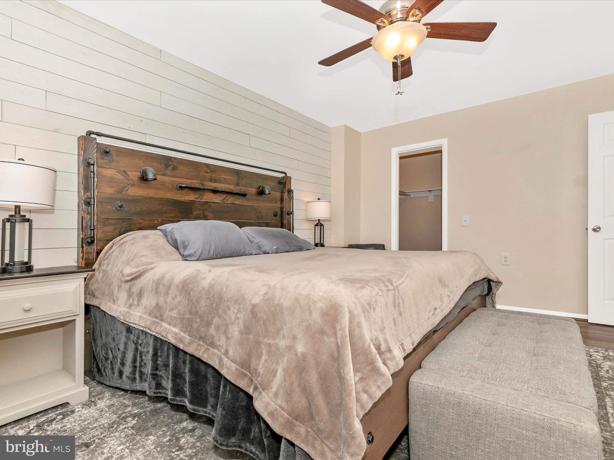 MOUNTAIN VILLAGE - Residential