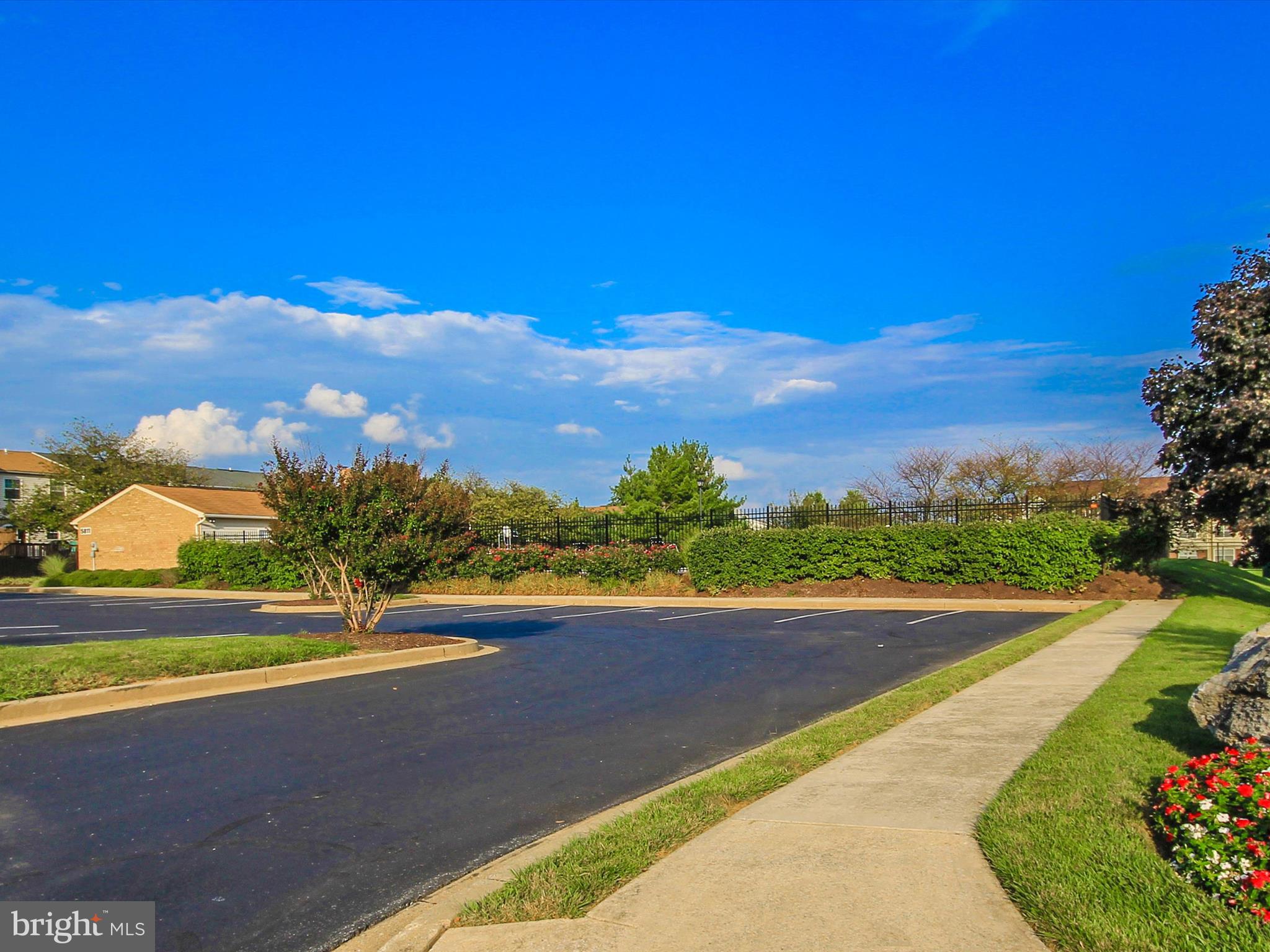 MOUNTAIN VILLAGE - Residential