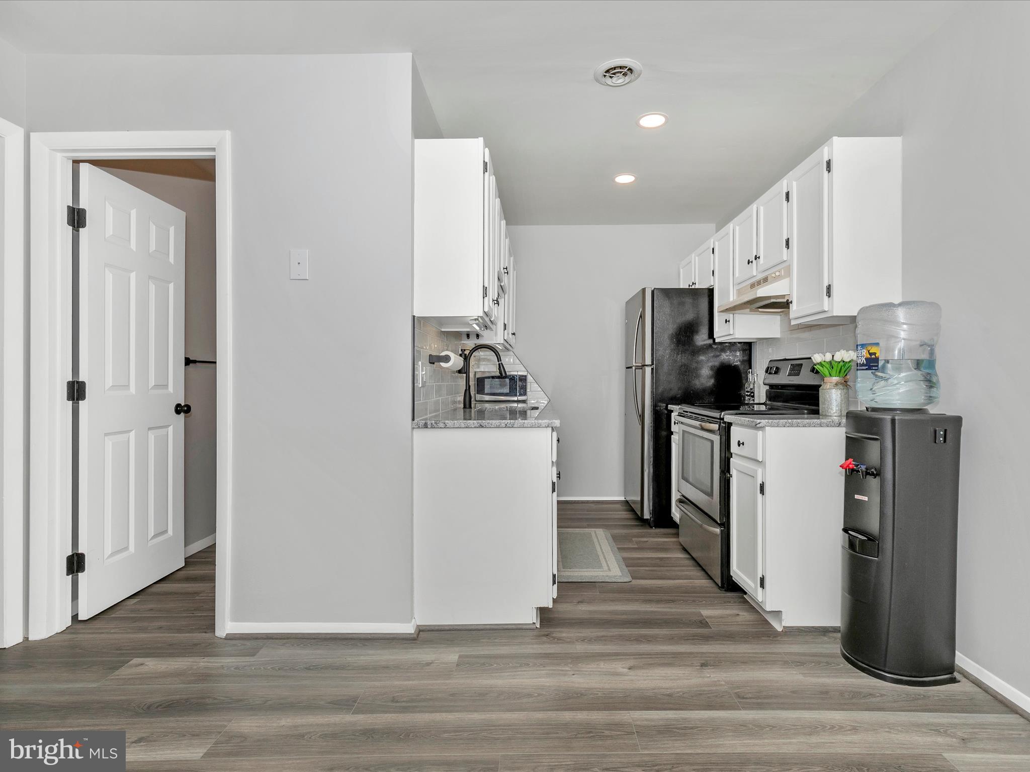 MOUNTAIN VILLAGE - Residential