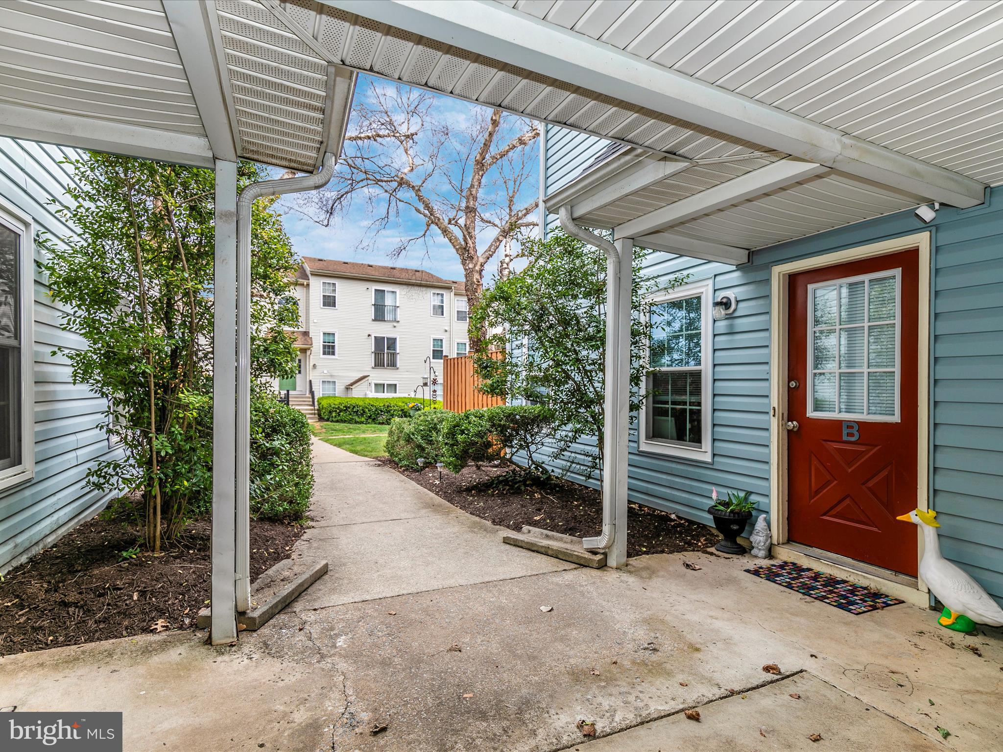 MOUNTAIN VILLAGE - Residential