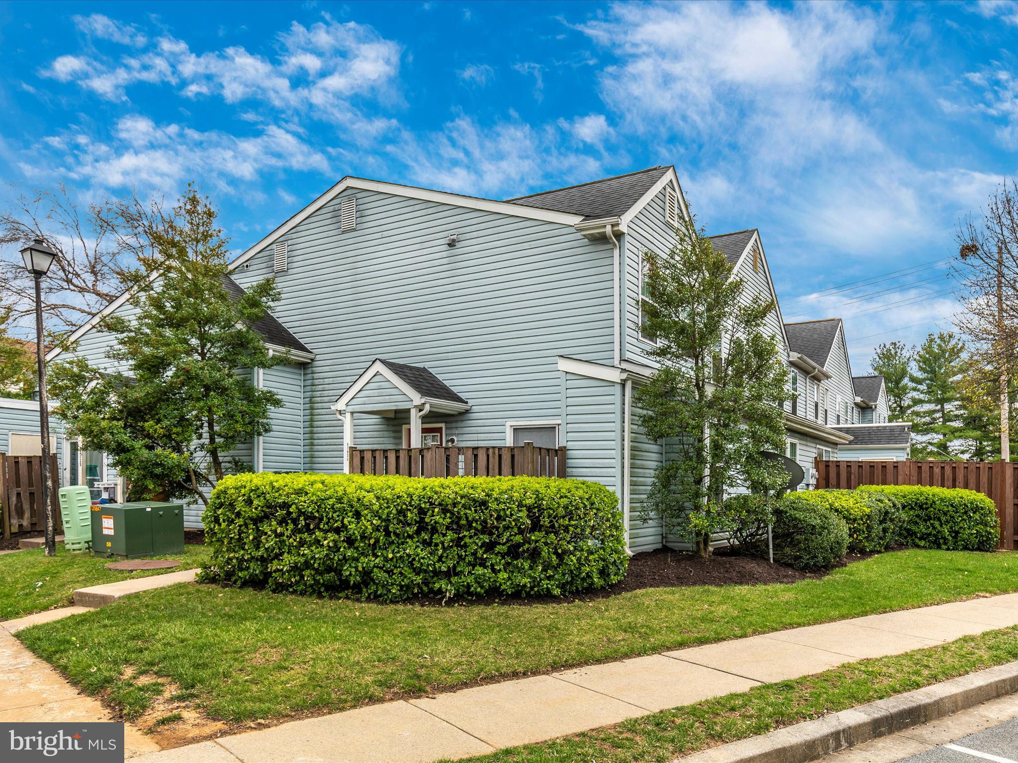 MOUNTAIN VILLAGE - Residential