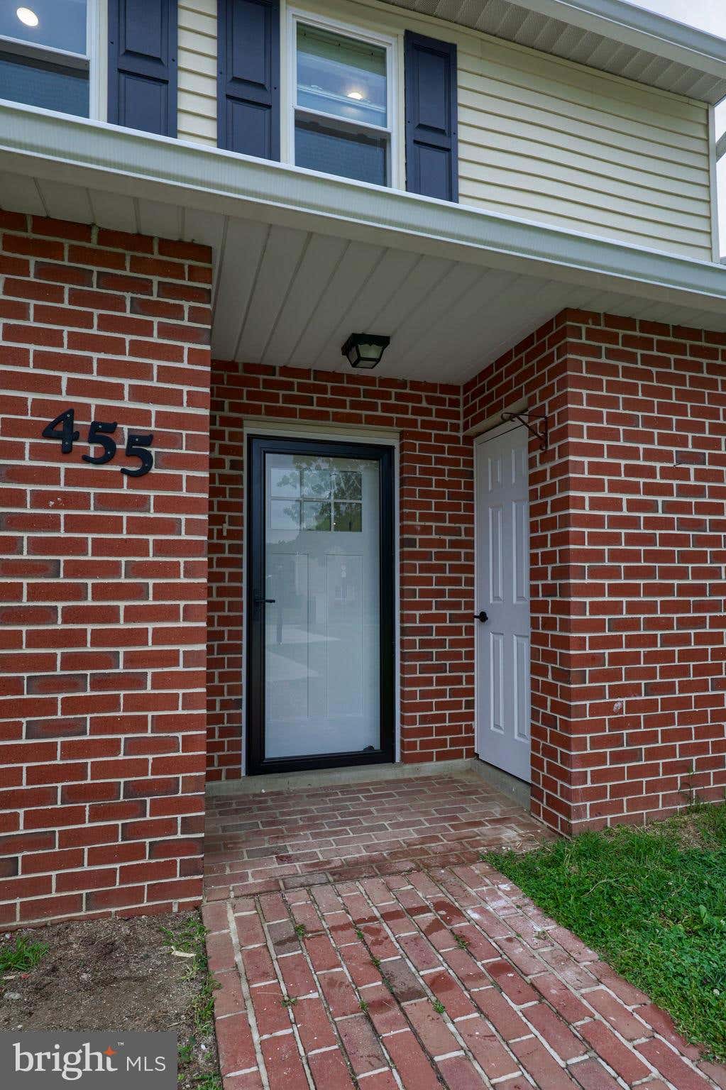 Photo of 455 Crosswinds Drive, LITITZ, PA 17543 (MLS # PALA2092372)