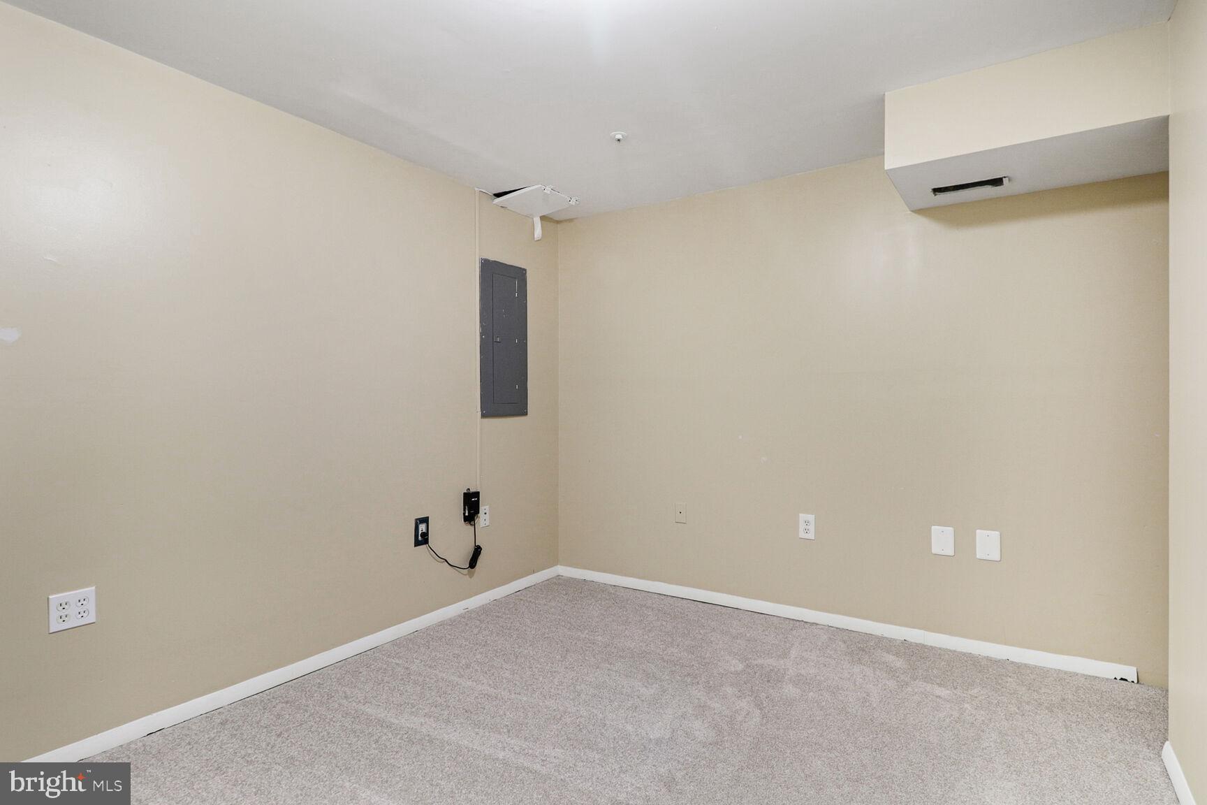 SEVERN - Residential Lease