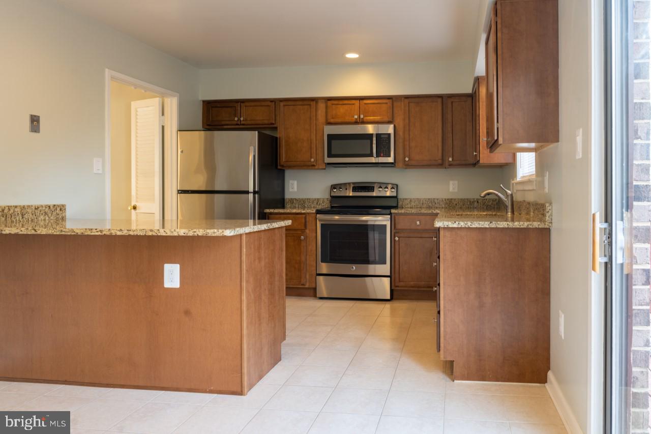 CHERRYWOOD SQUARE - Residential