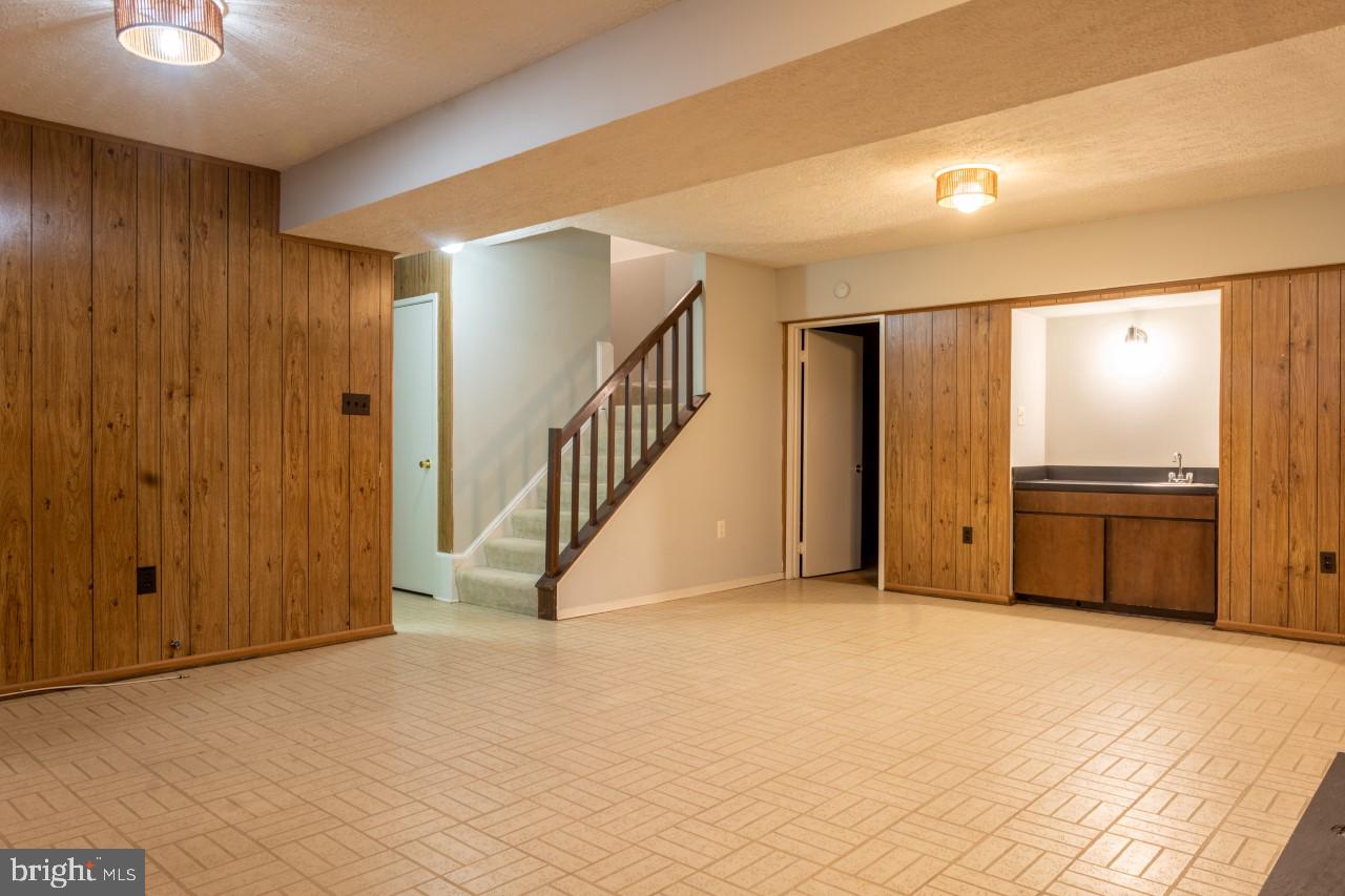 CHERRYWOOD SQUARE - Residential