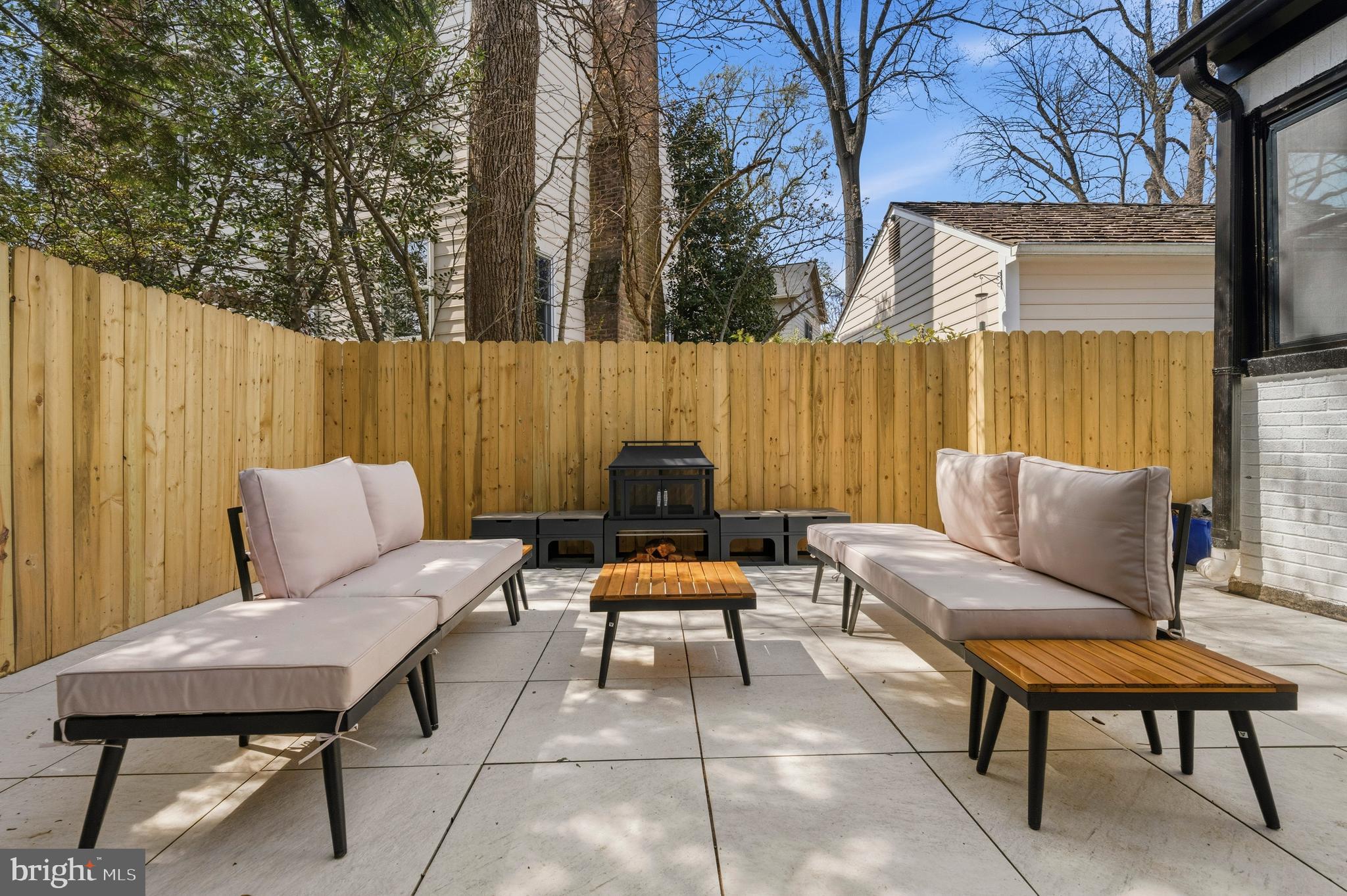 WOODACRES - Residential