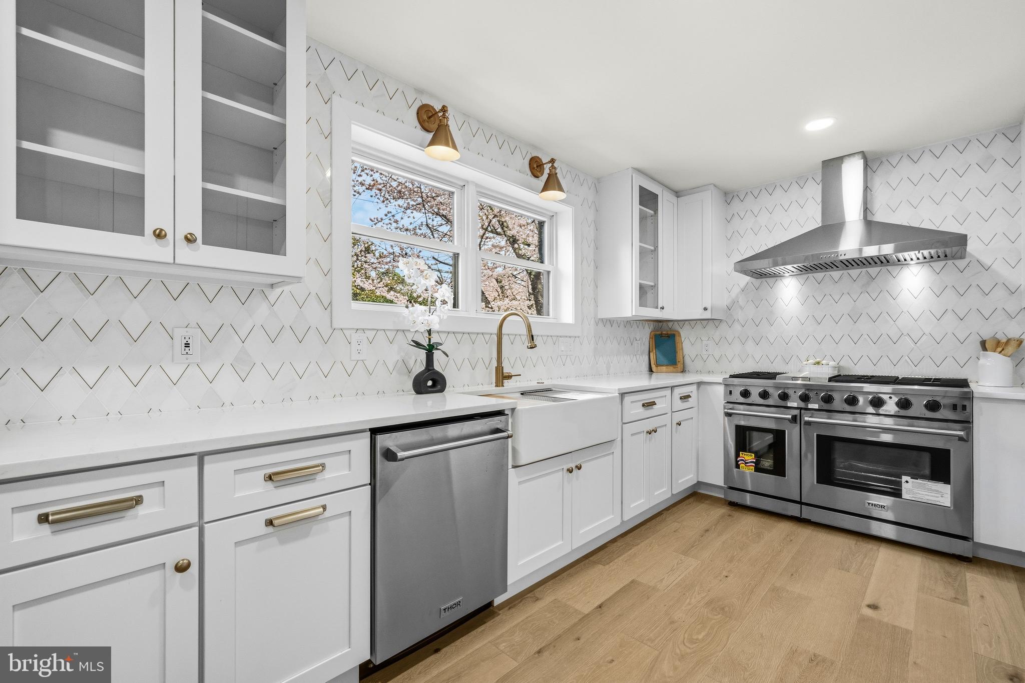 WOODACRES - Residential