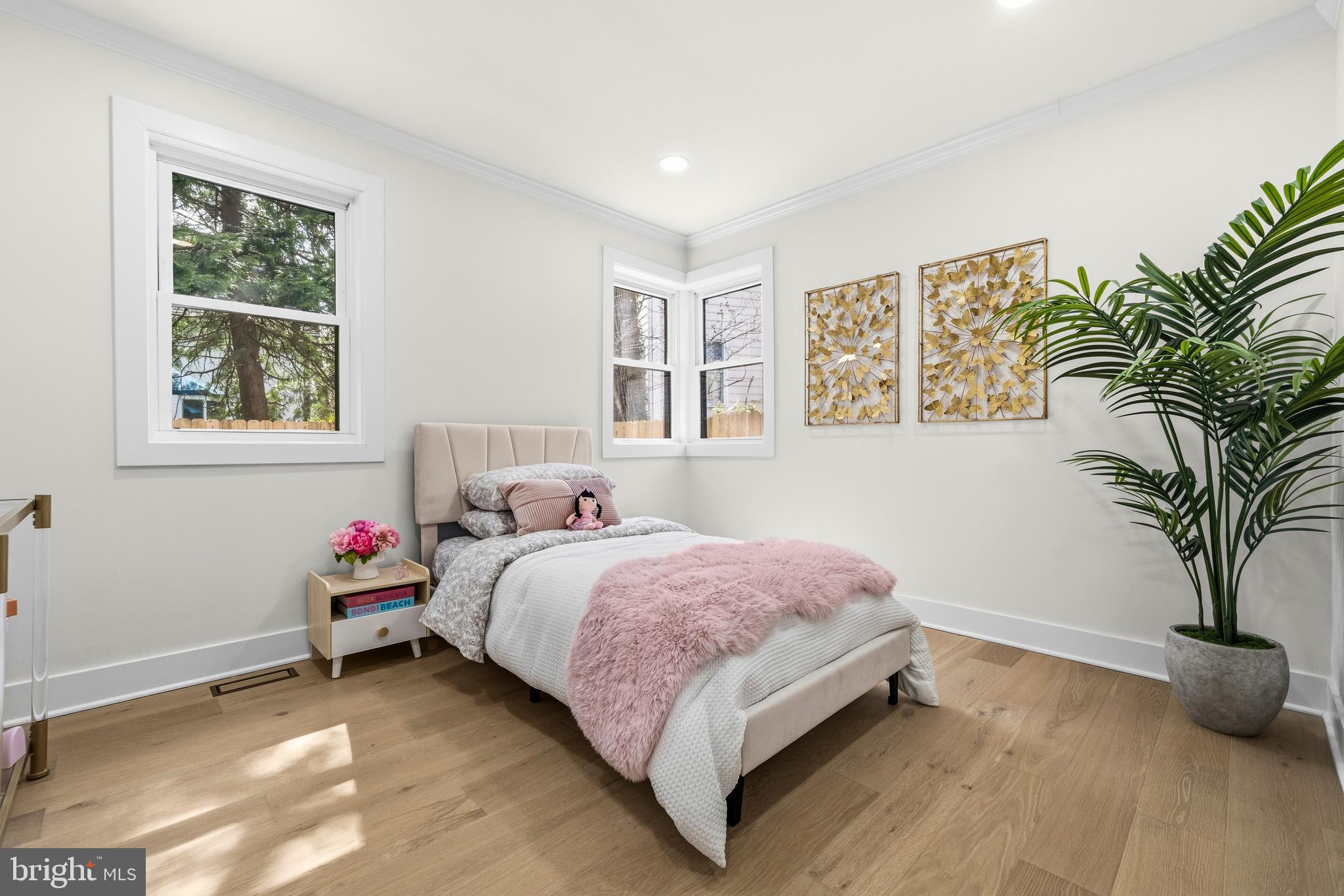 WOODACRES - Residential