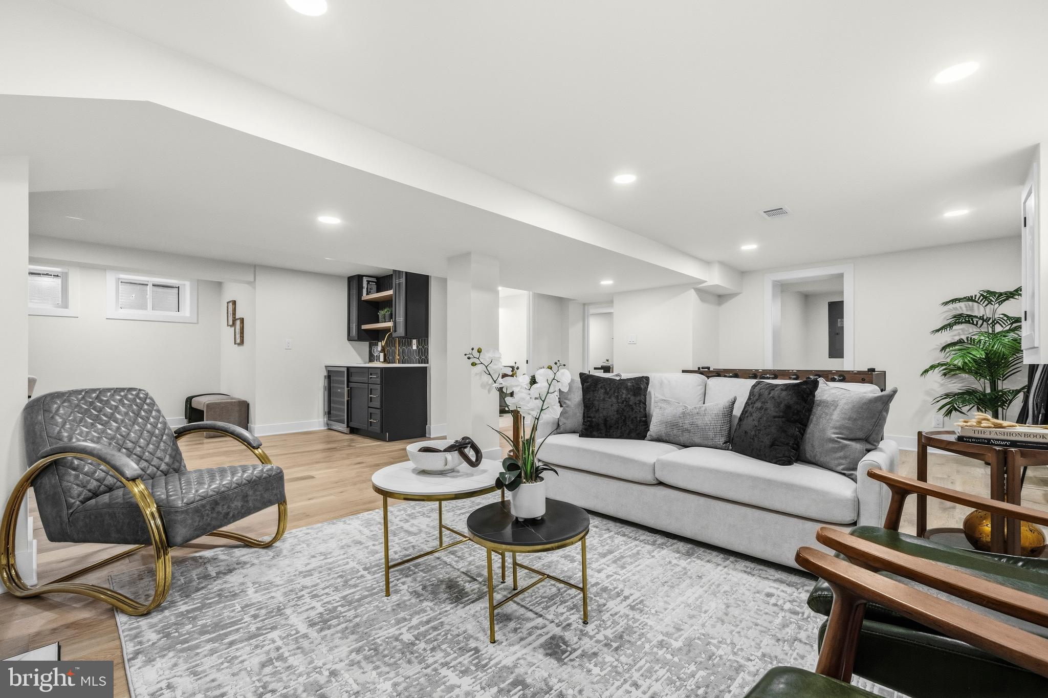 WOODACRES - Residential