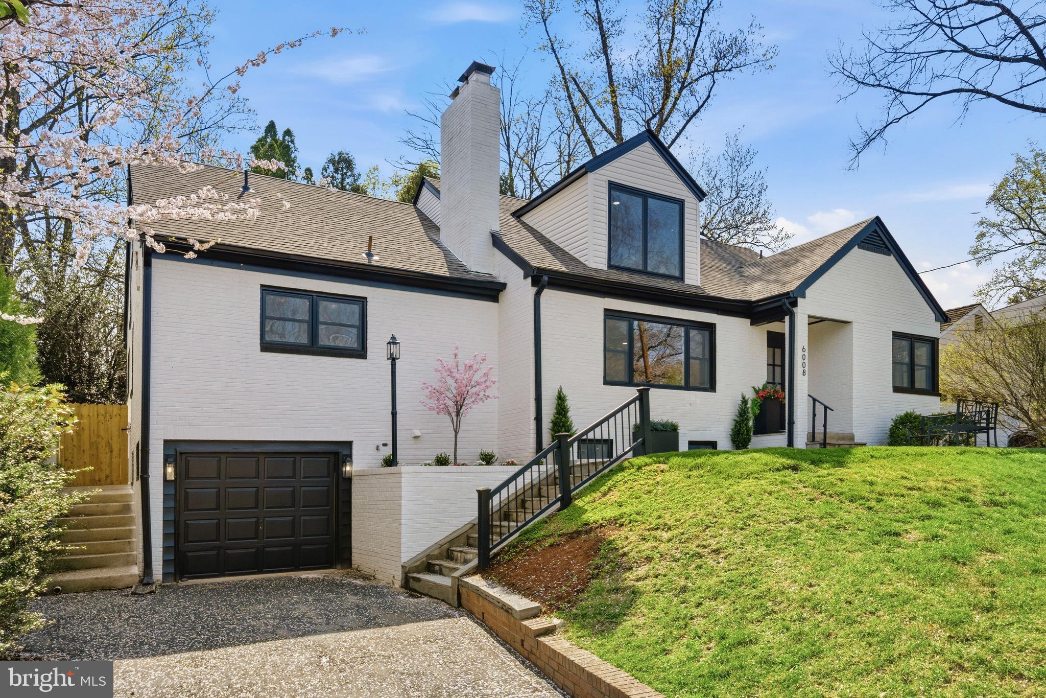 WOODACRES - Residential