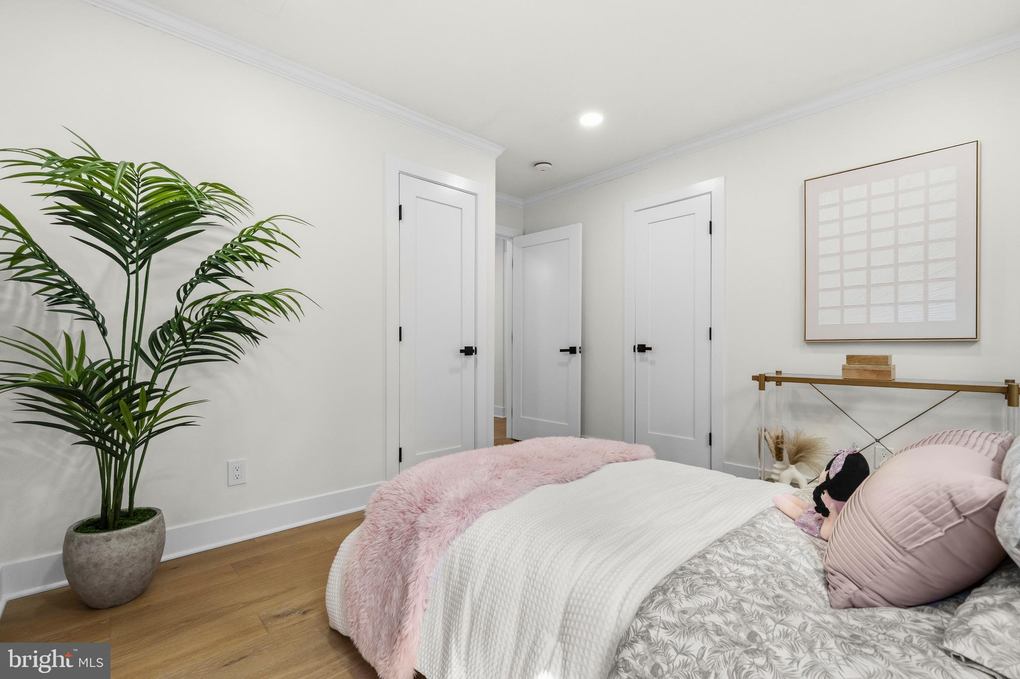 WOODACRES - Residential