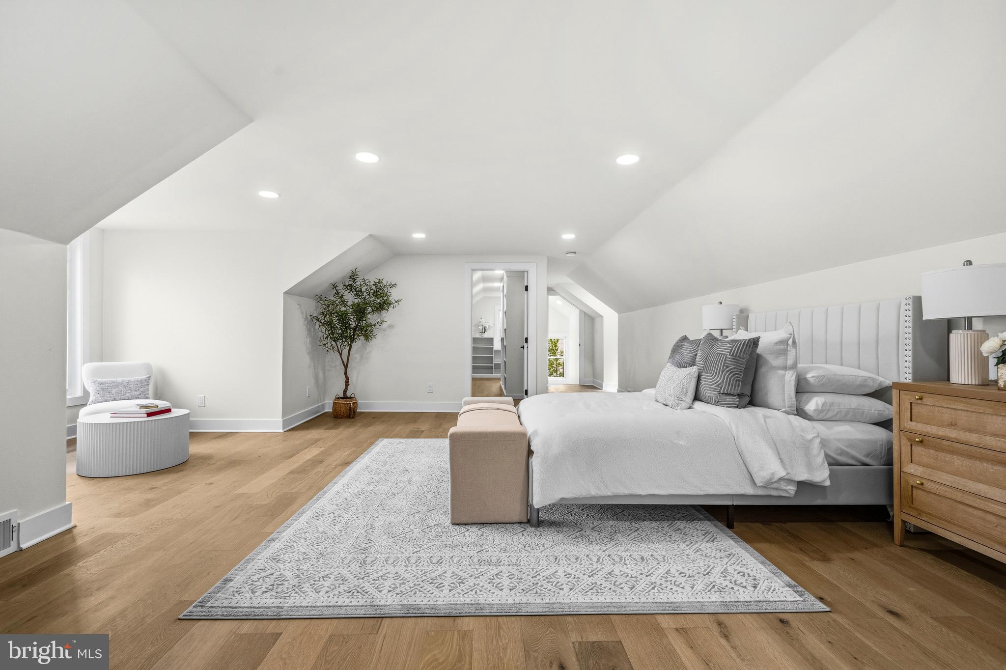 WOODACRES - Residential