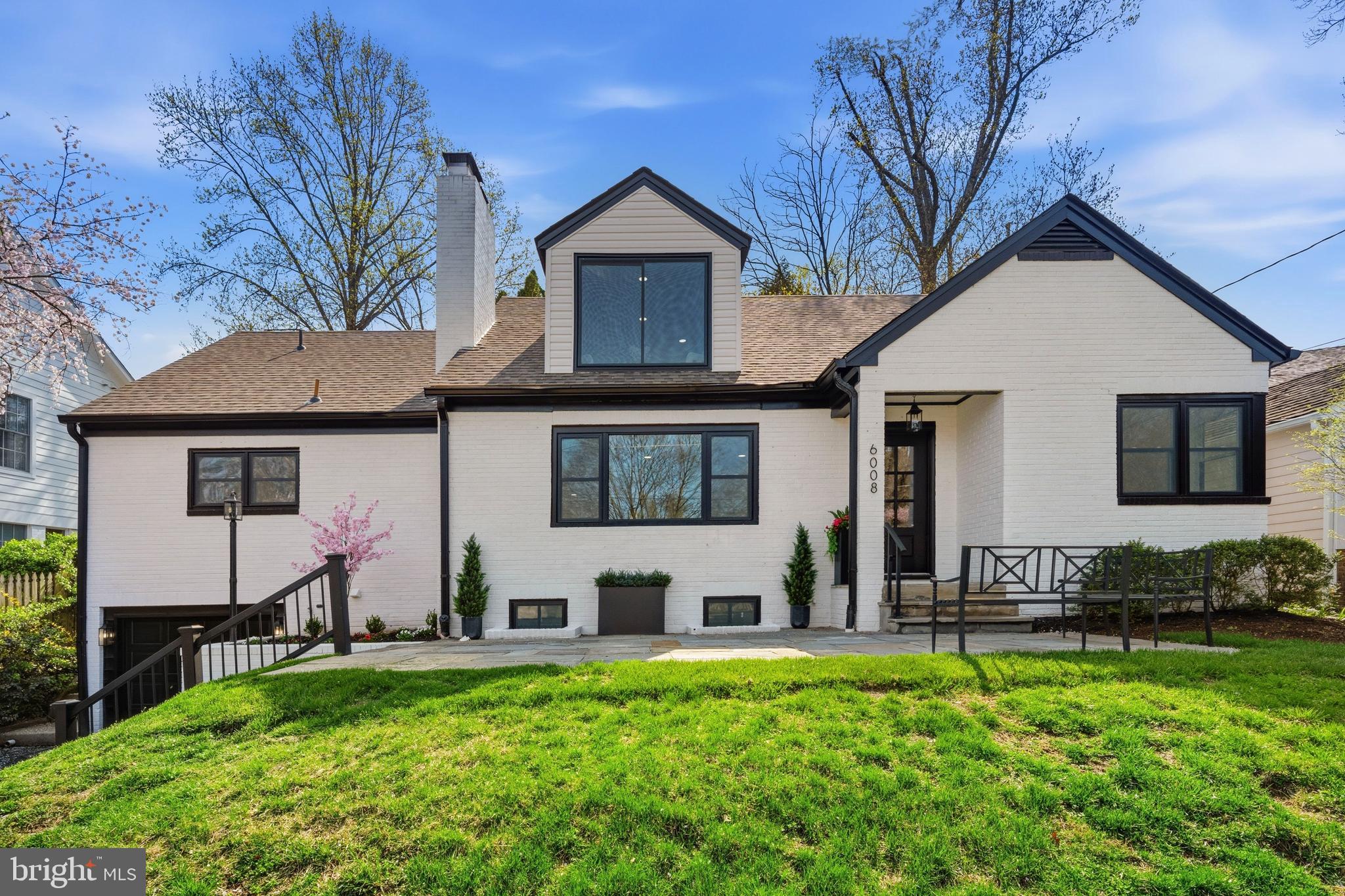 WOODACRES - Residential