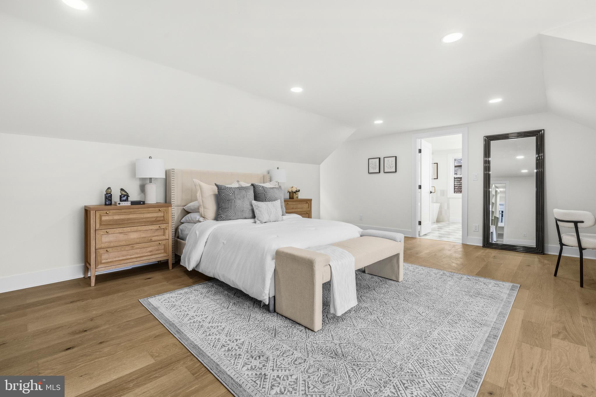 WOODACRES - Residential