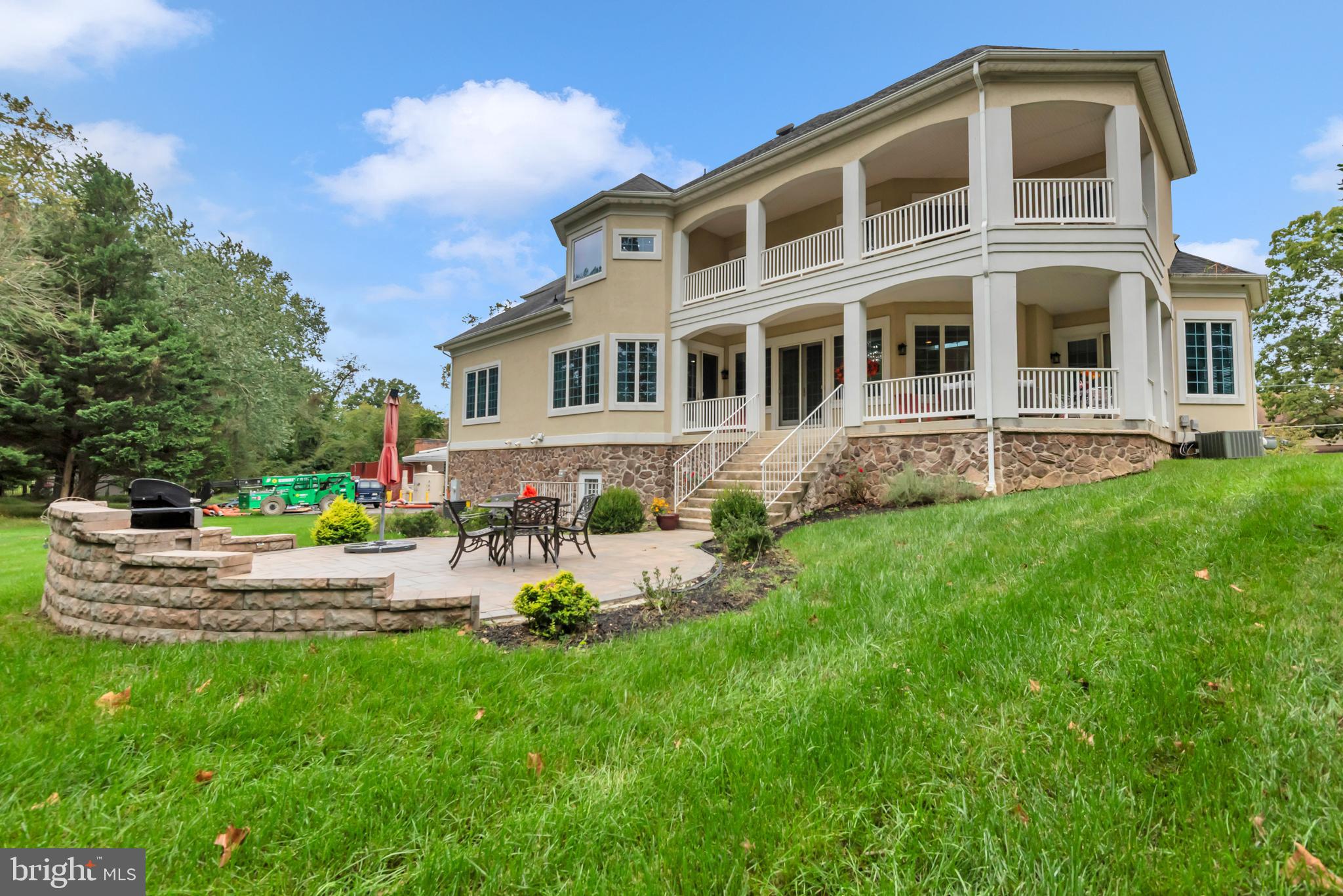 TANTALLON ON THE POTOMAC - Residential