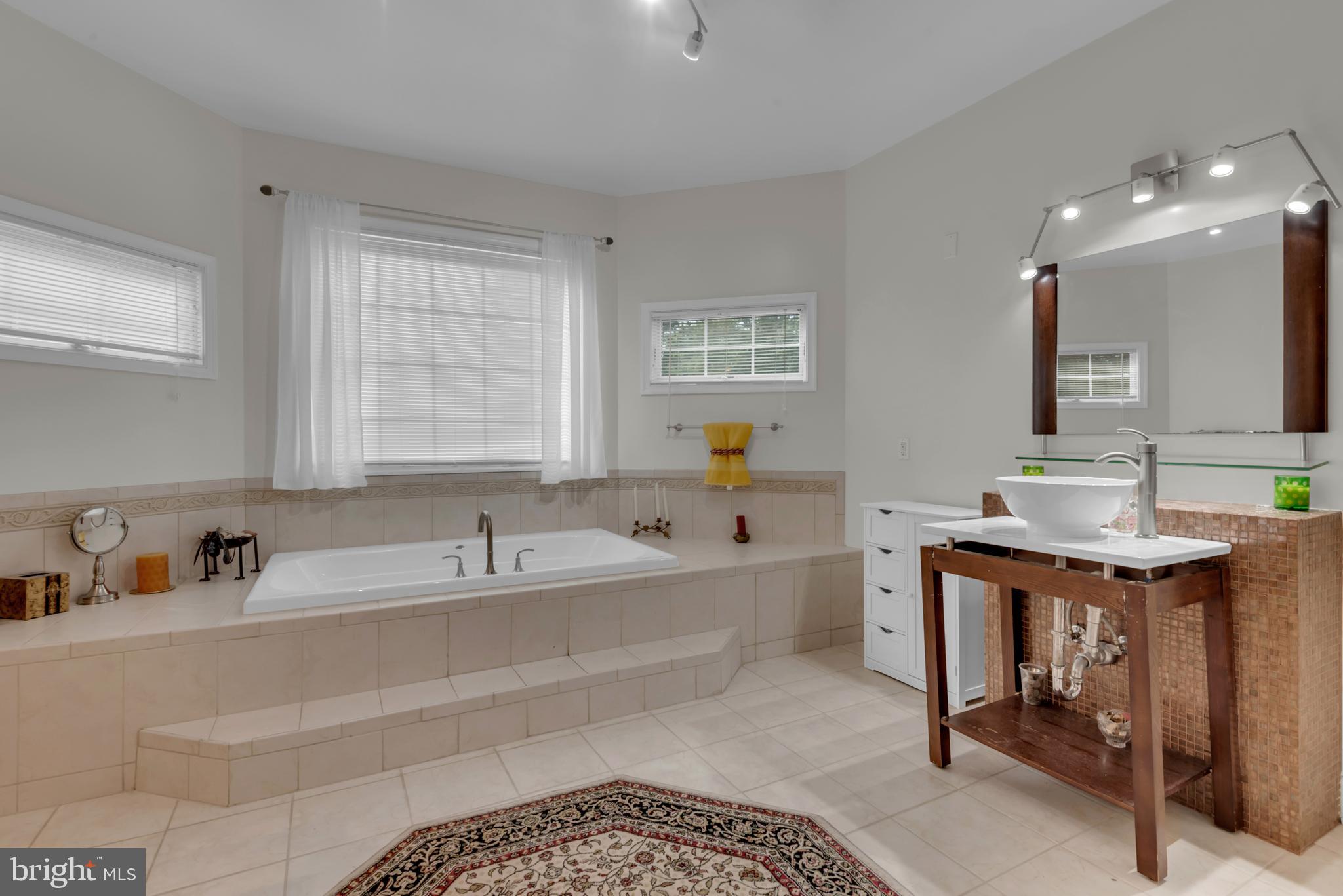 TANTALLON ON THE POTOMAC - Residential