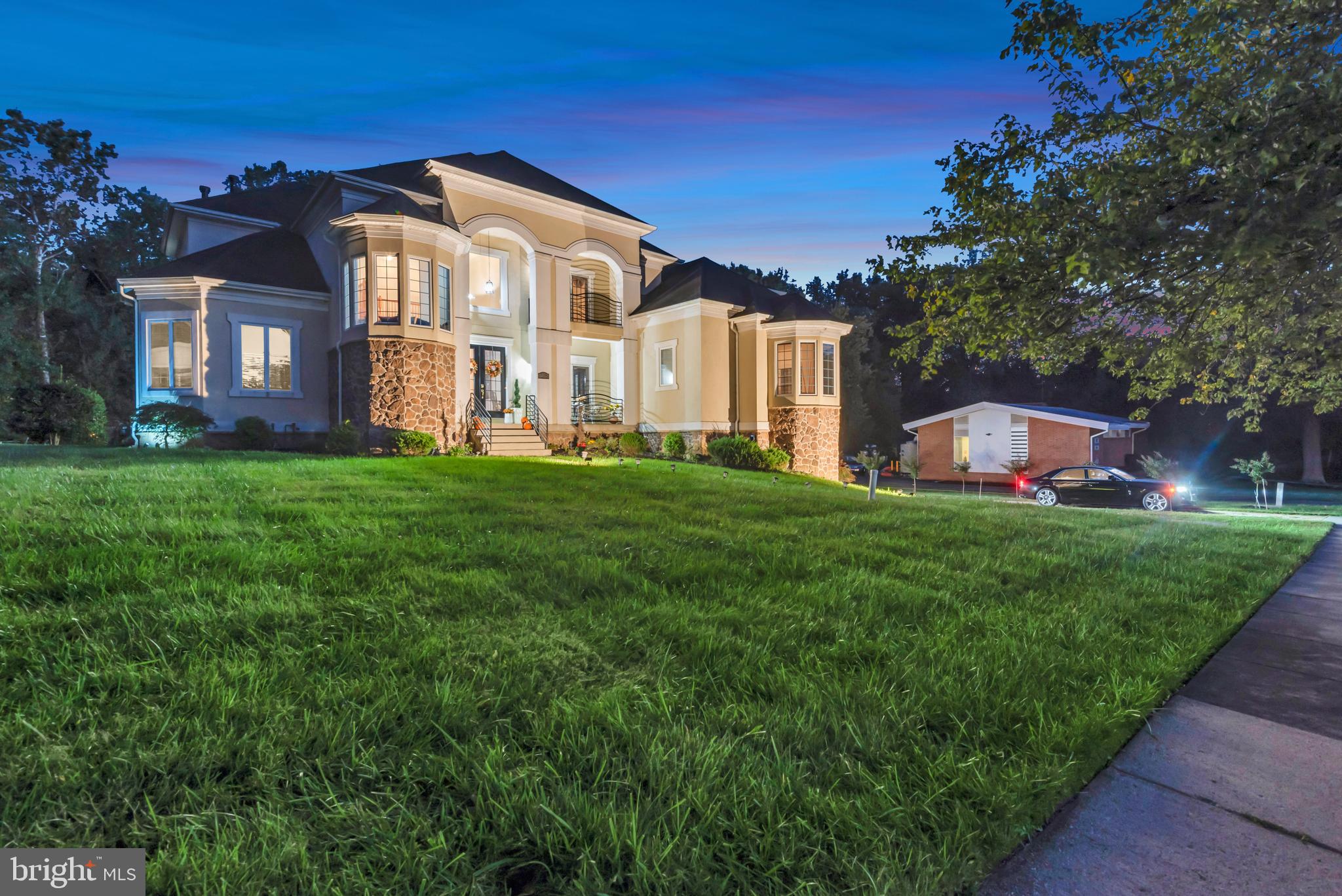 TANTALLON ON THE POTOMAC - Residential