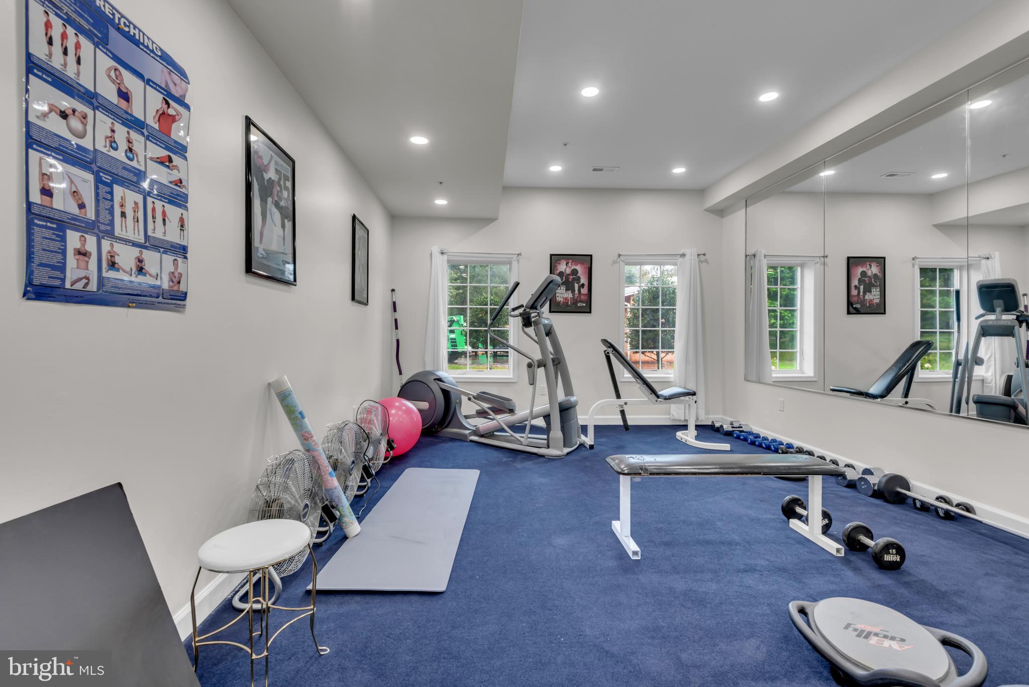 TANTALLON ON THE POTOMAC - Residential