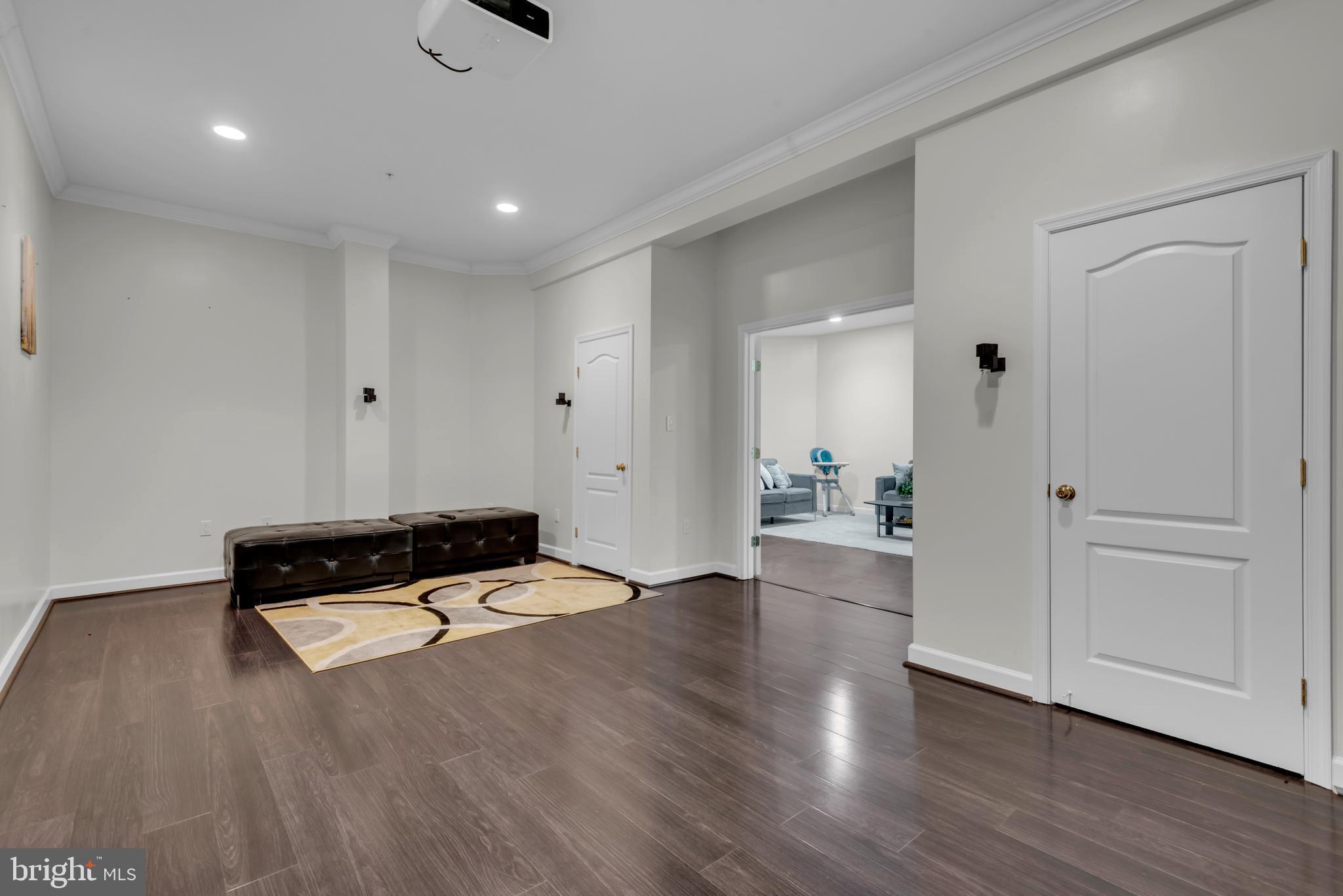 TANTALLON ON THE POTOMAC - Residential