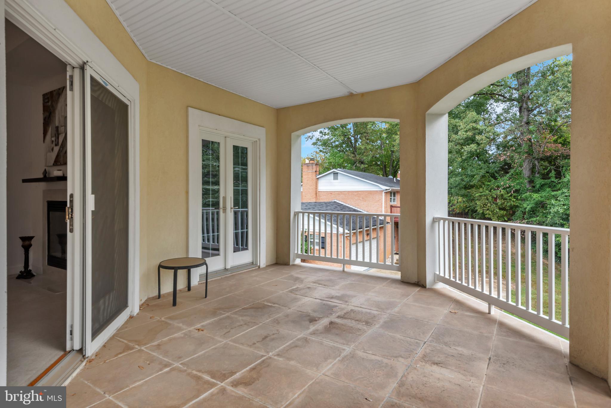 TANTALLON ON THE POTOMAC - Residential