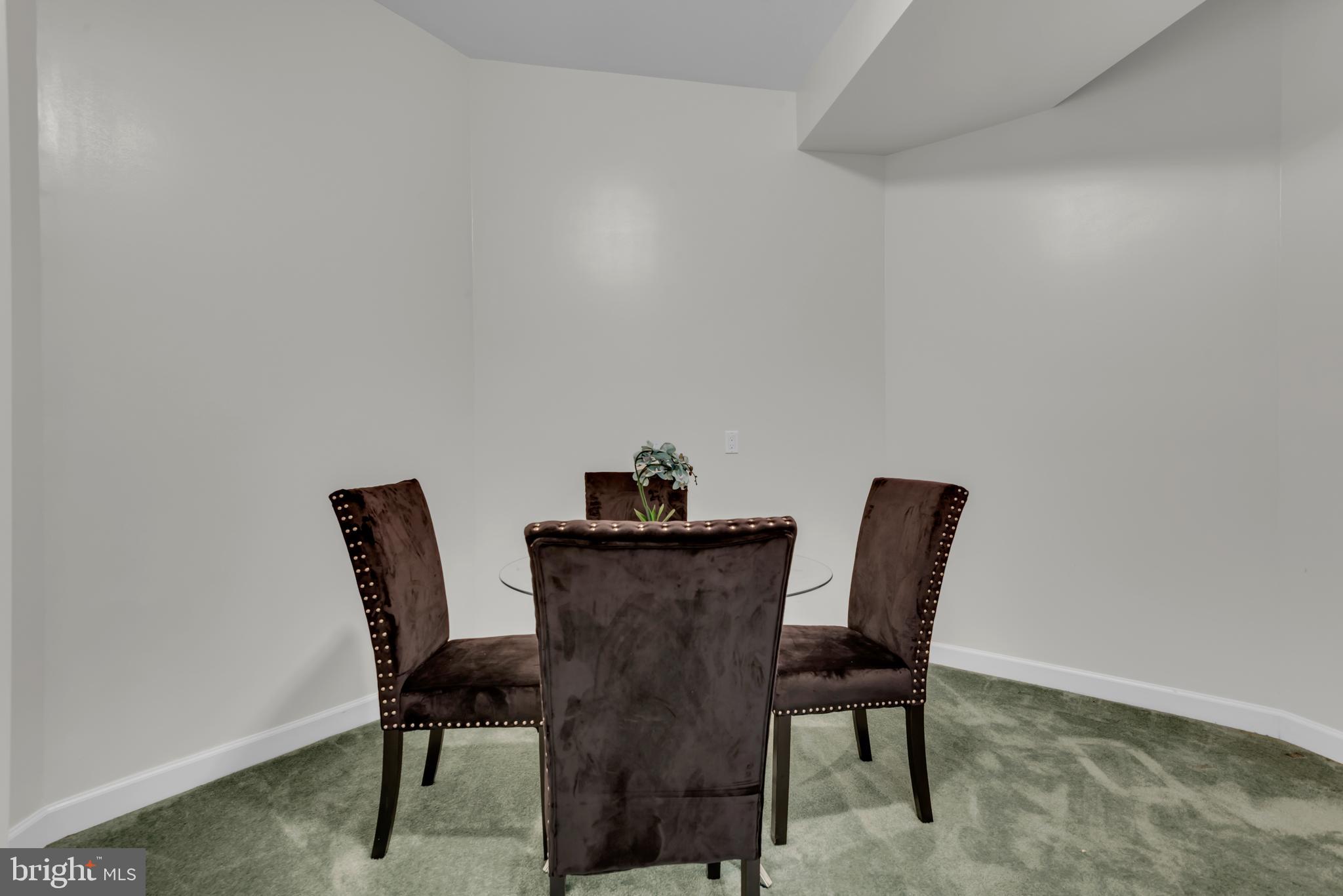 TANTALLON ON THE POTOMAC - Residential