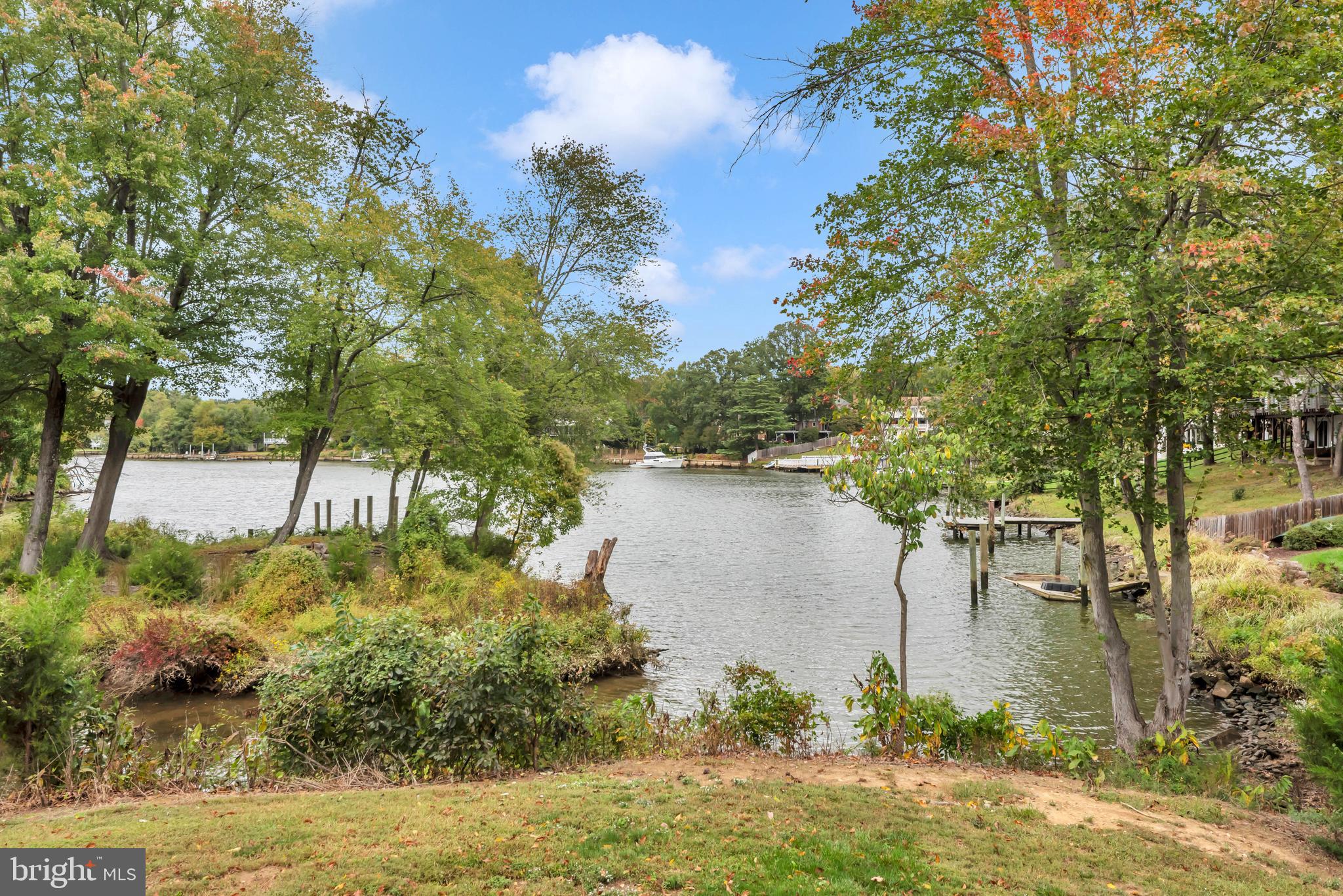 TANTALLON ON THE POTOMAC - Residential
