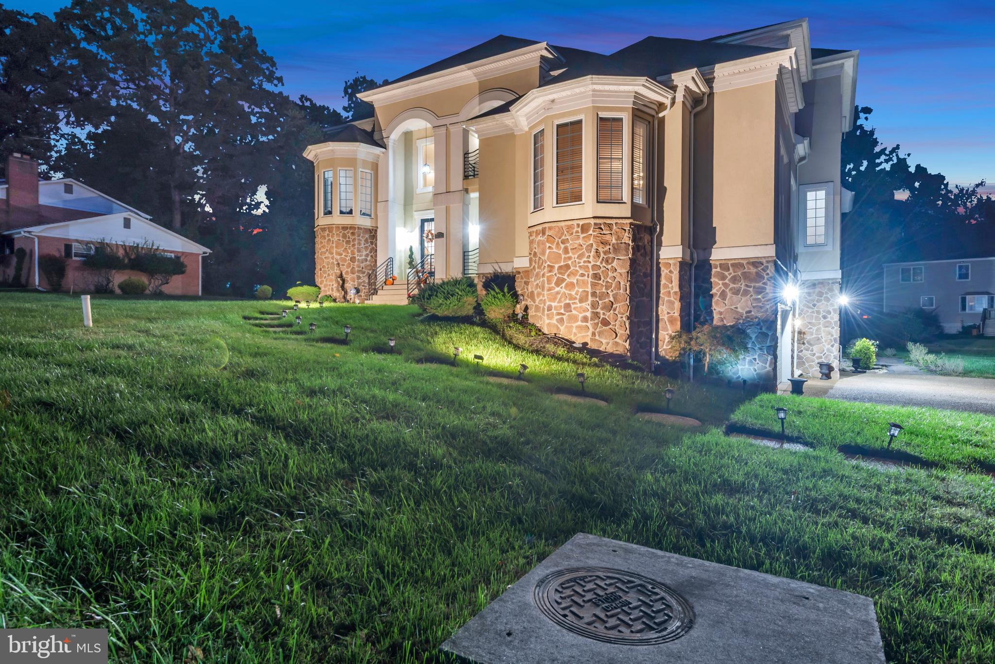 TANTALLON ON THE POTOMAC - Residential