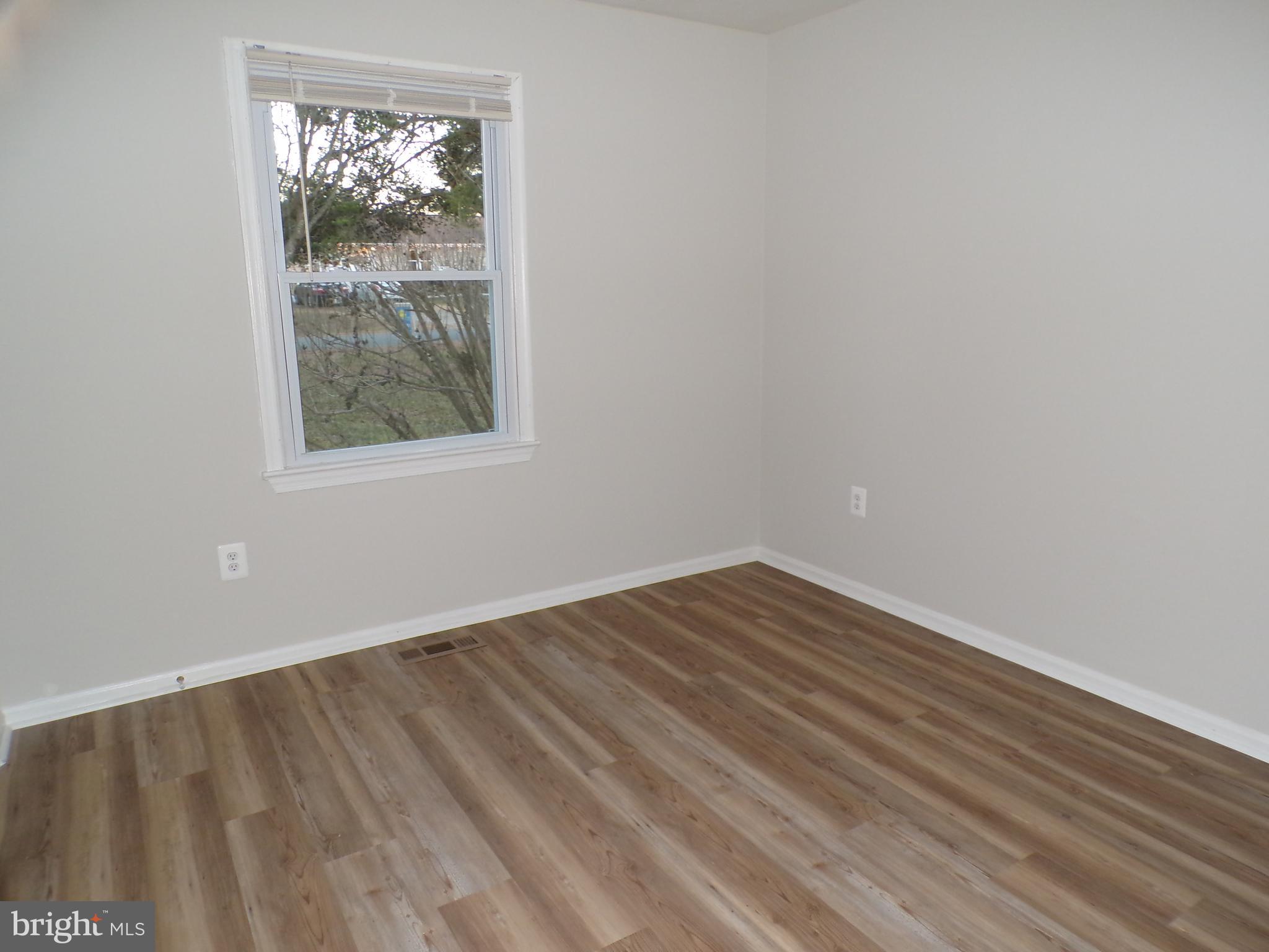 LEELAND HEIGHTS - Residential Lease