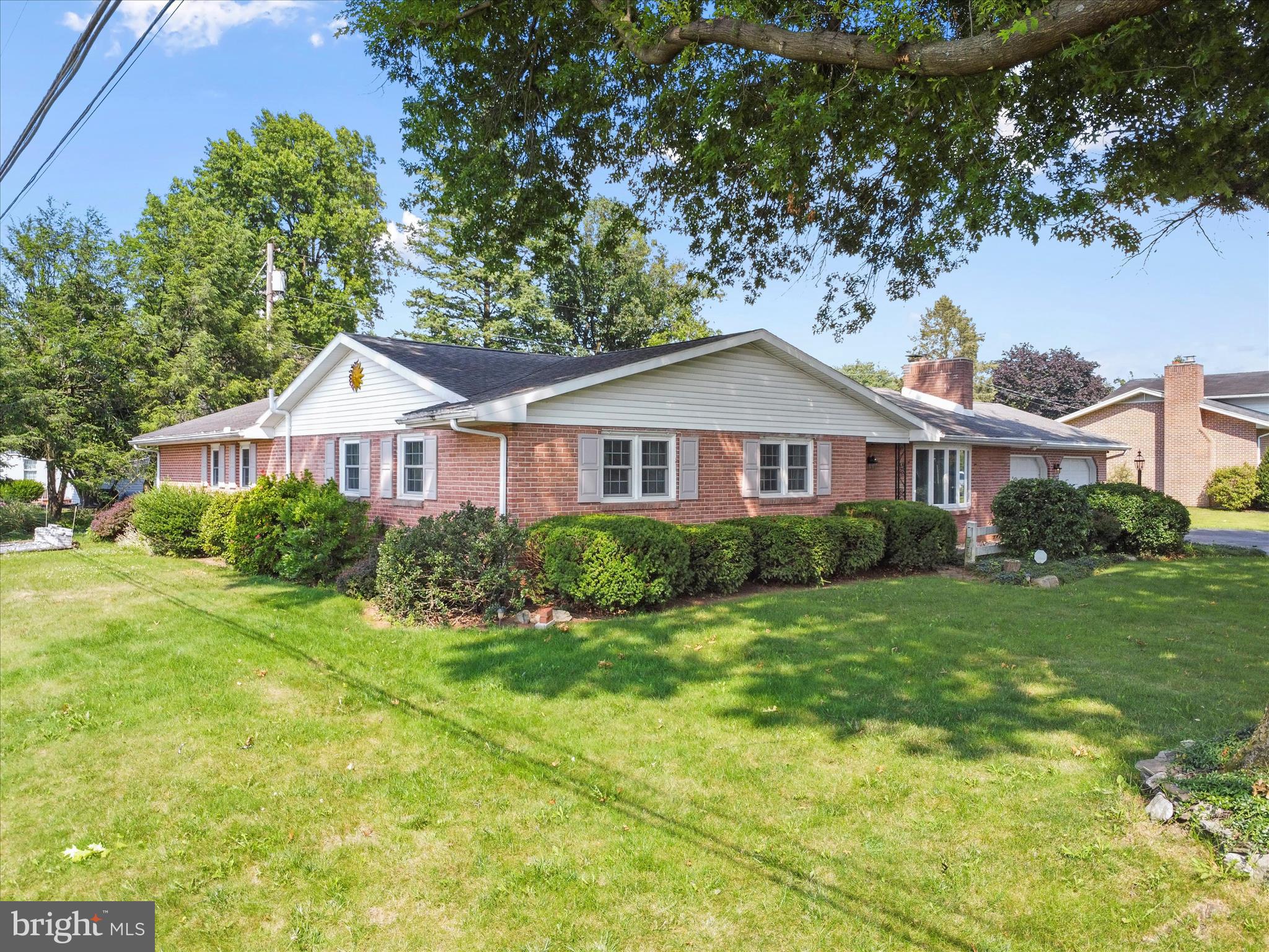 1241 APPLE TREE LANE