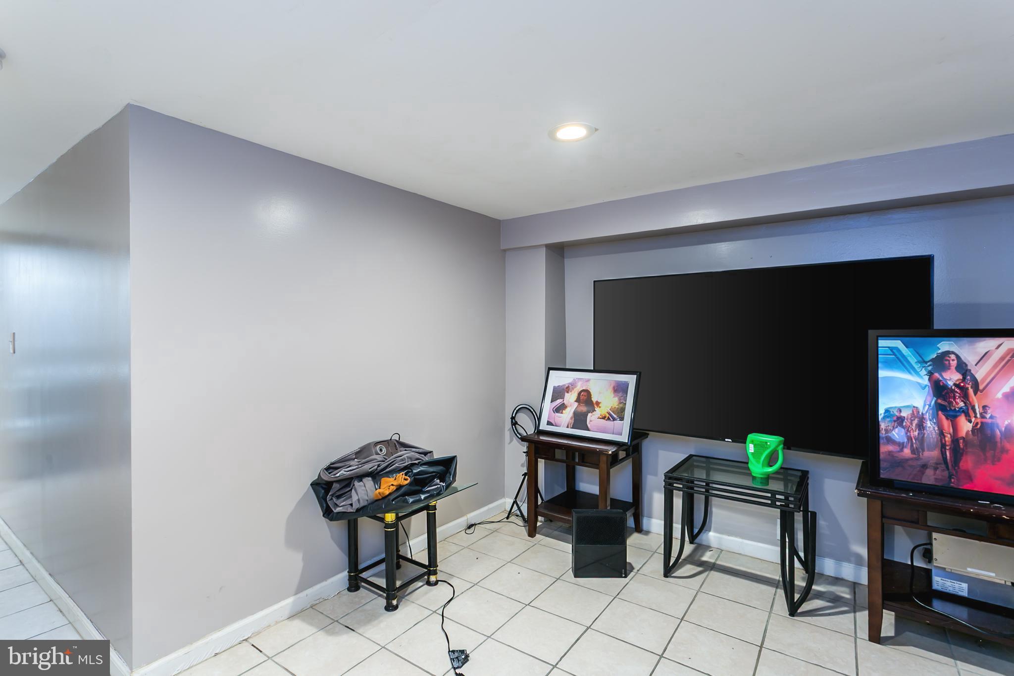 GOVANS - Residential