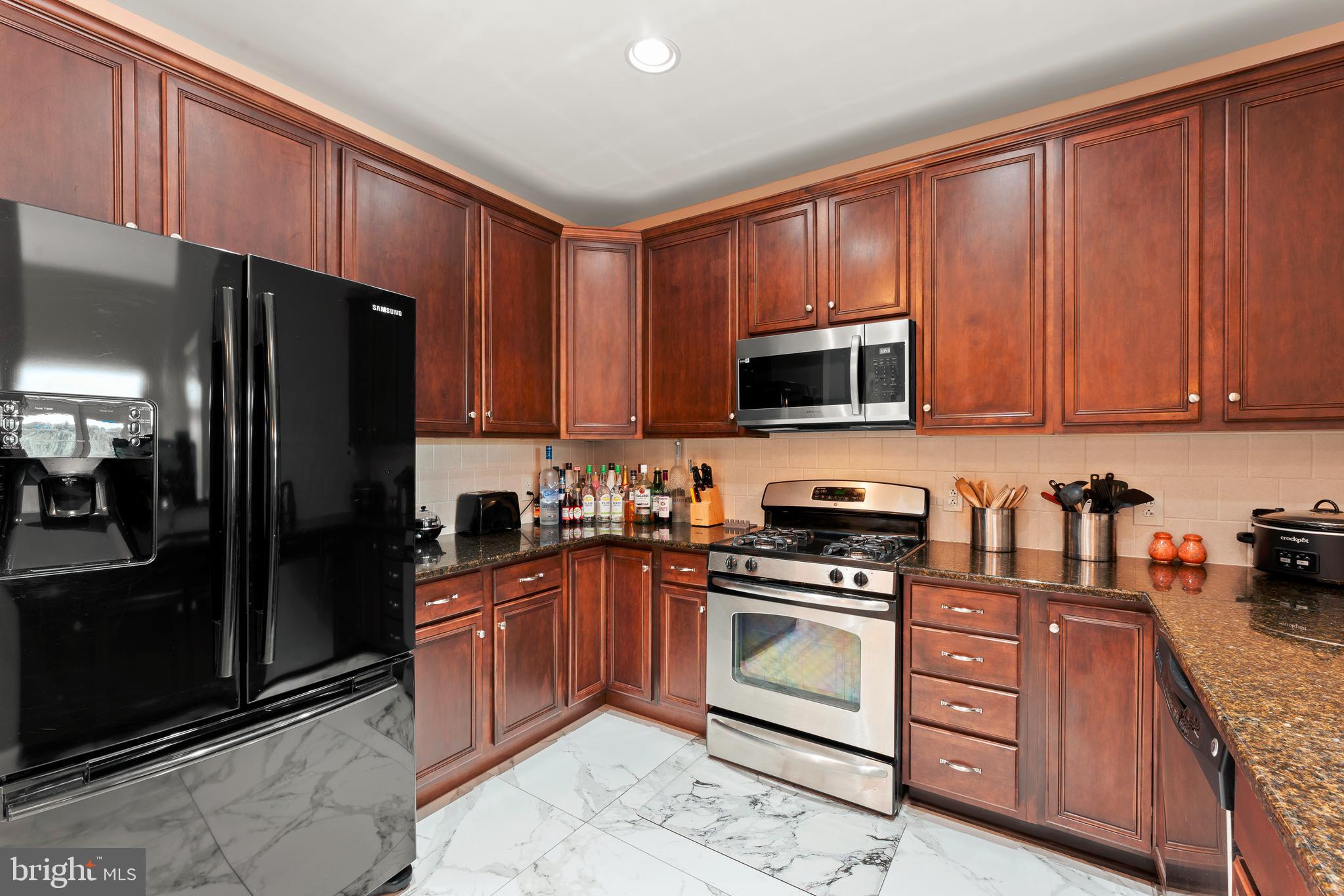 HUNTINGDON PLACE - Residential