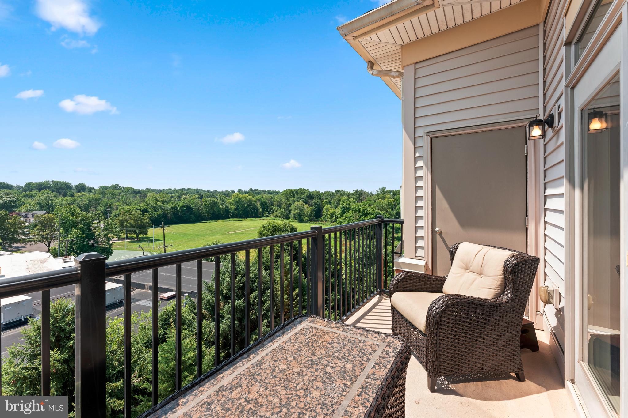 HUNTINGDON PLACE - Residential