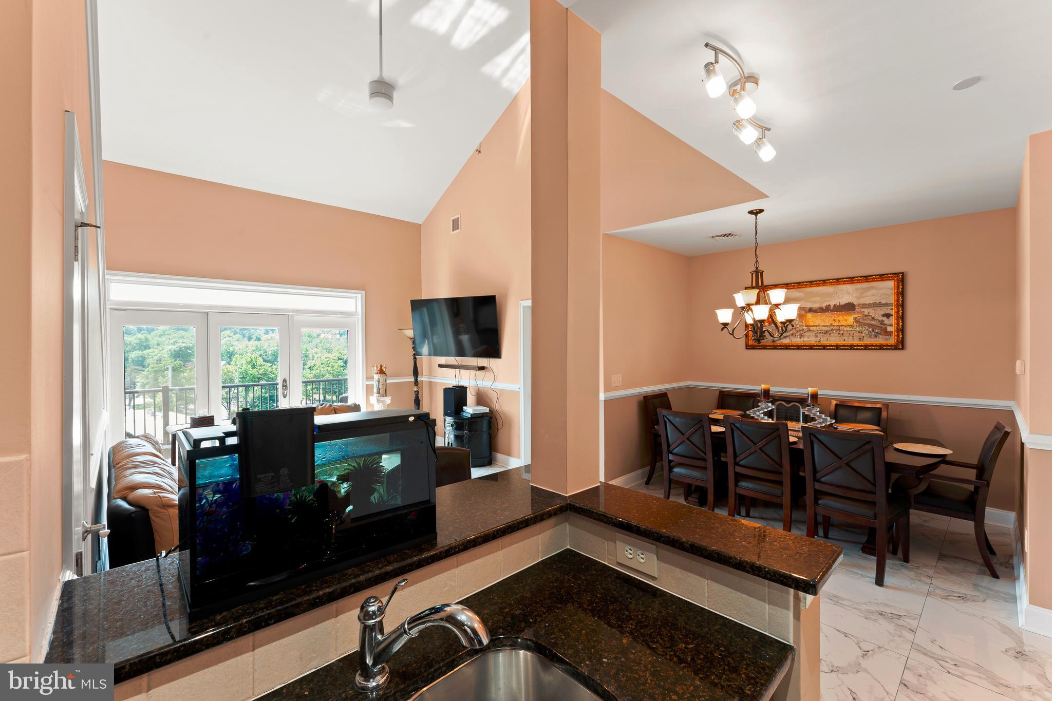 HUNTINGDON PLACE - Residential