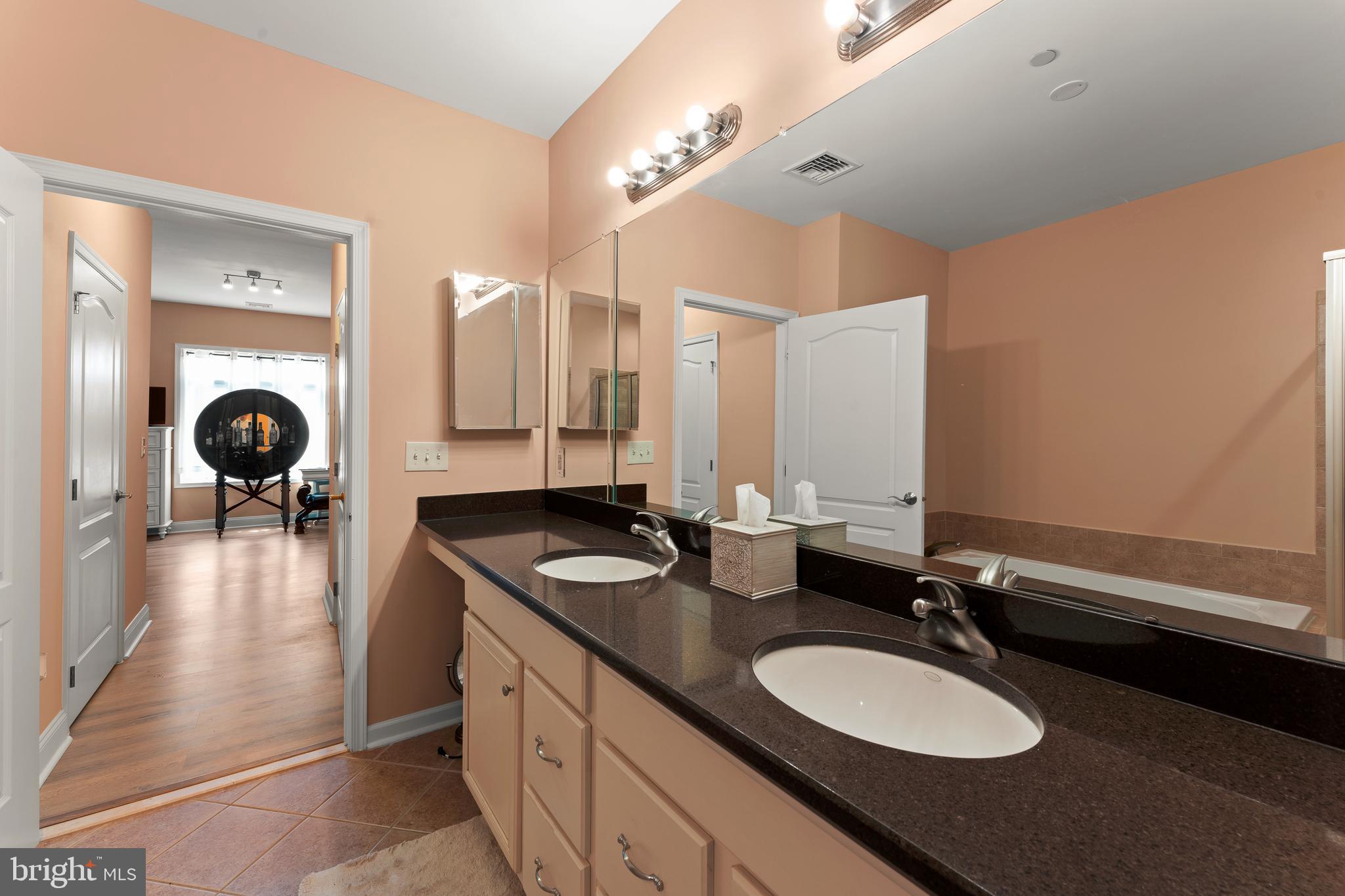 HUNTINGDON PLACE - Residential