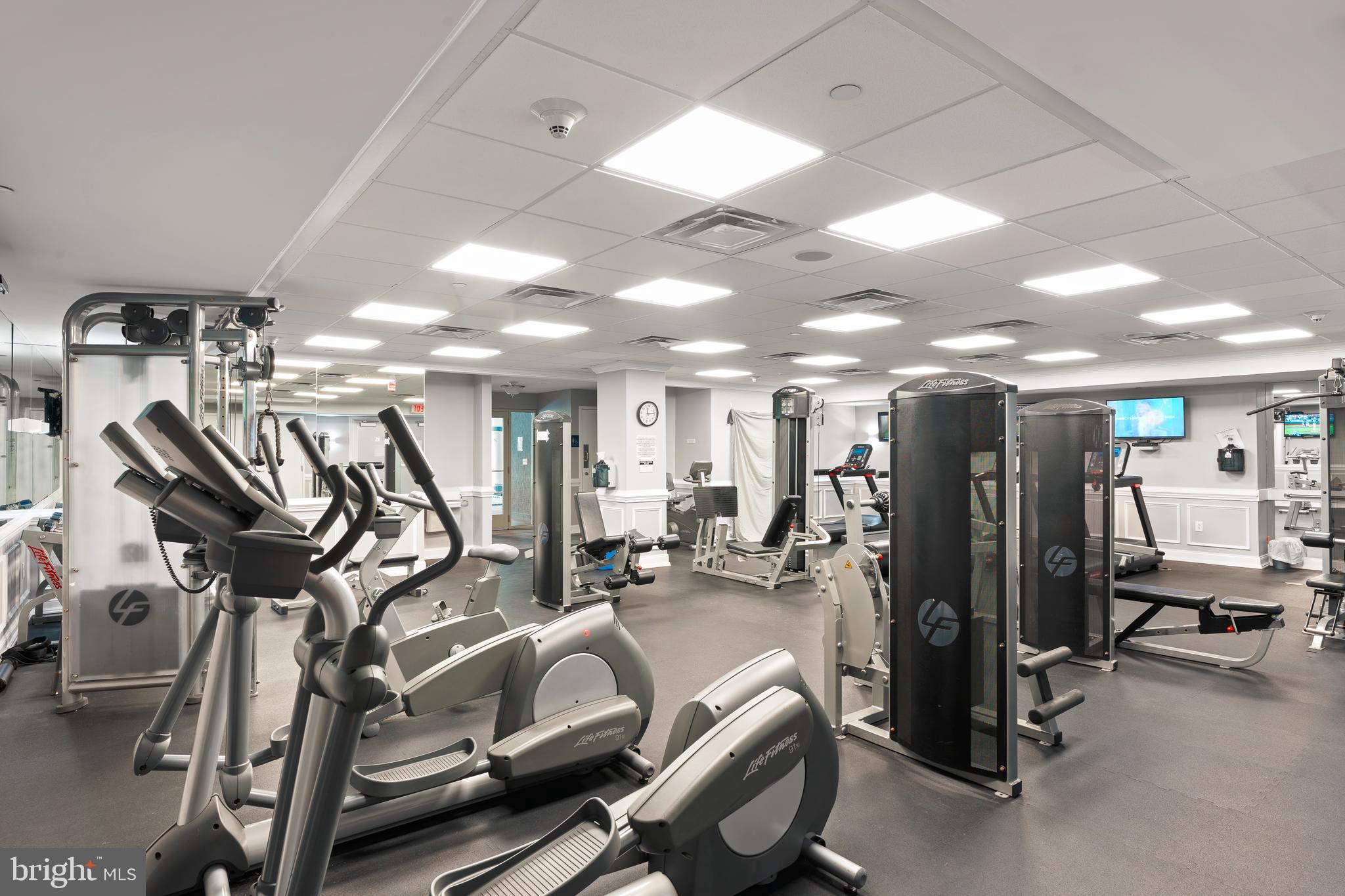 HUNTINGDON PLACE - Residential