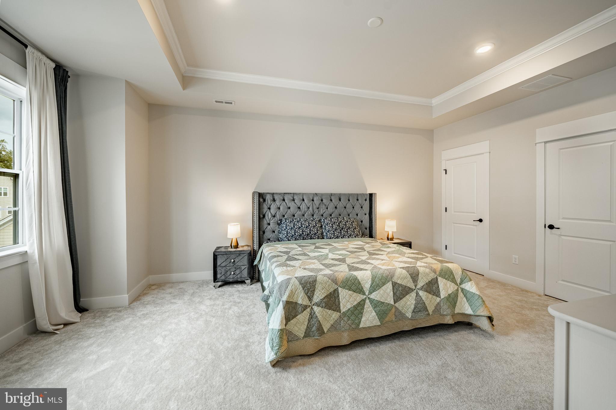 SPRING OAK - Residential