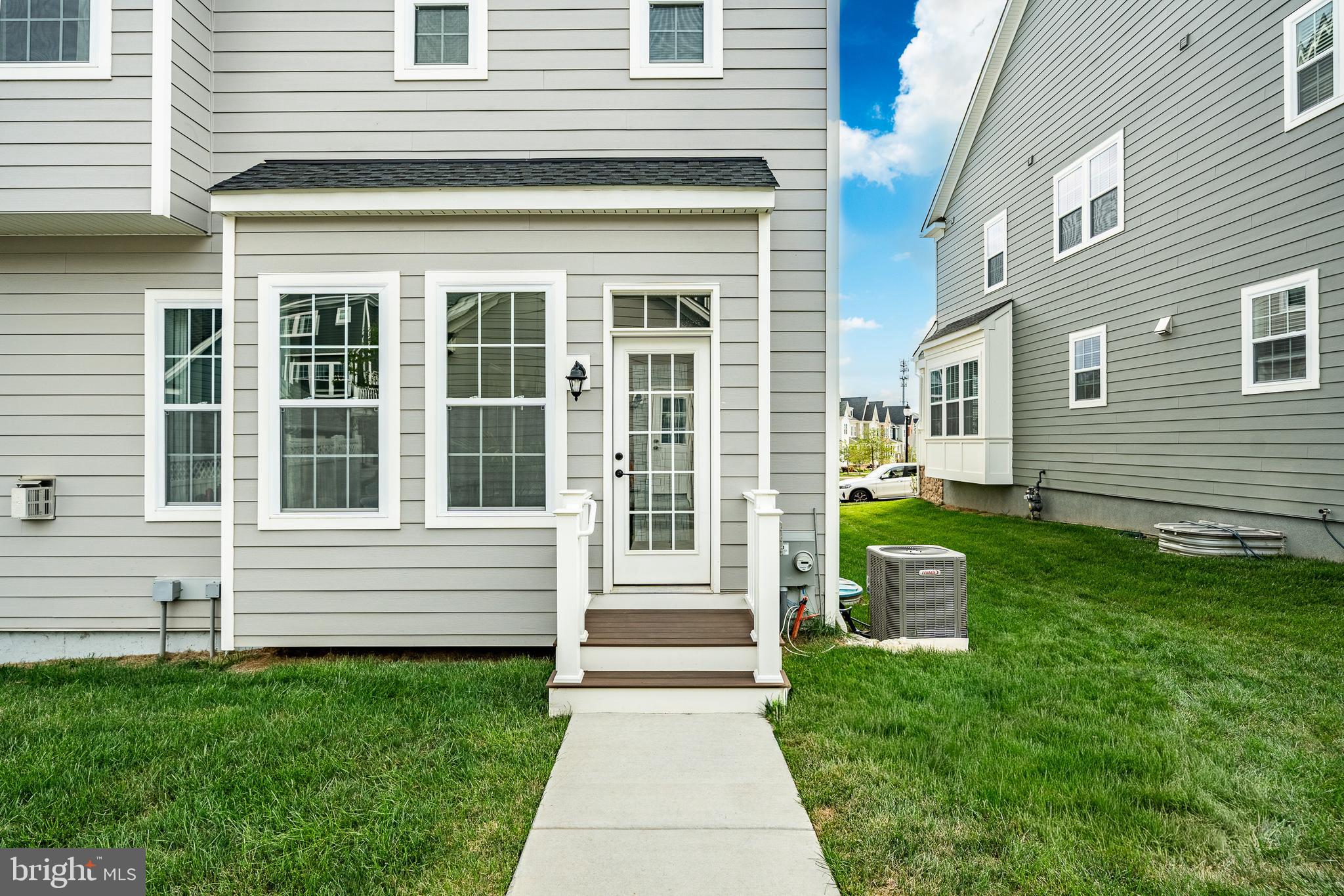 SPRING OAK - Residential