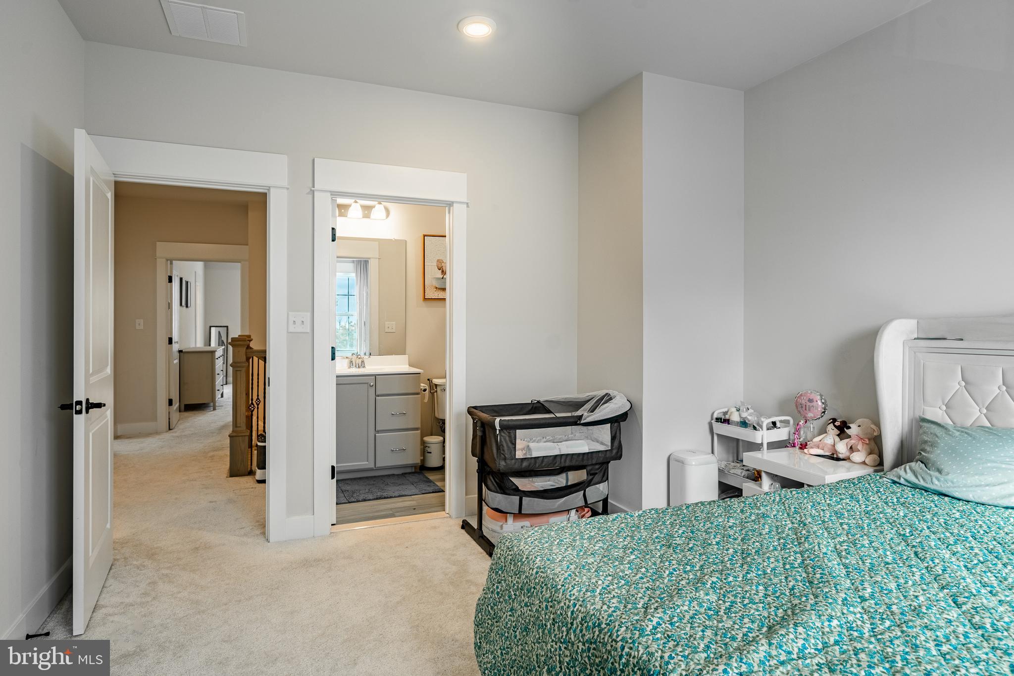 SPRING OAK - Residential