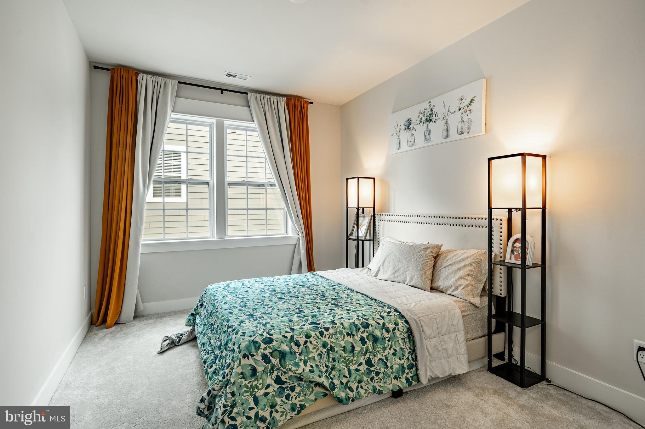 SPRING OAK - Residential