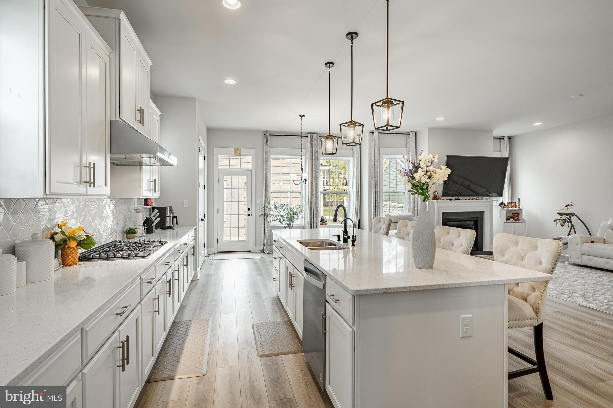 SPRING OAK - Residential