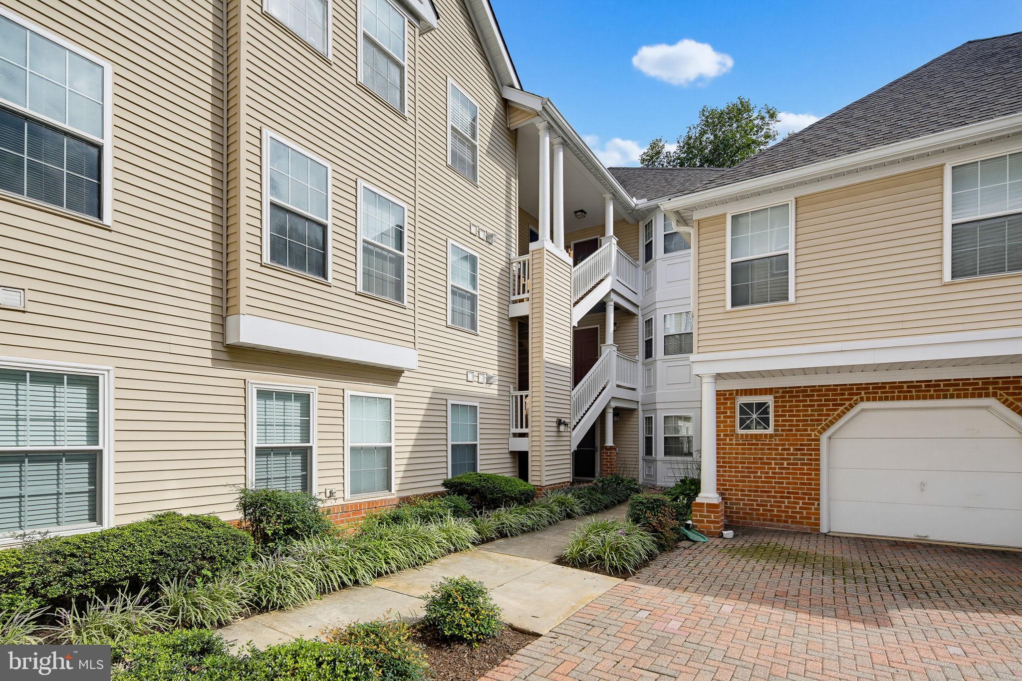 5812 WYNDHAM CIRCLE 305