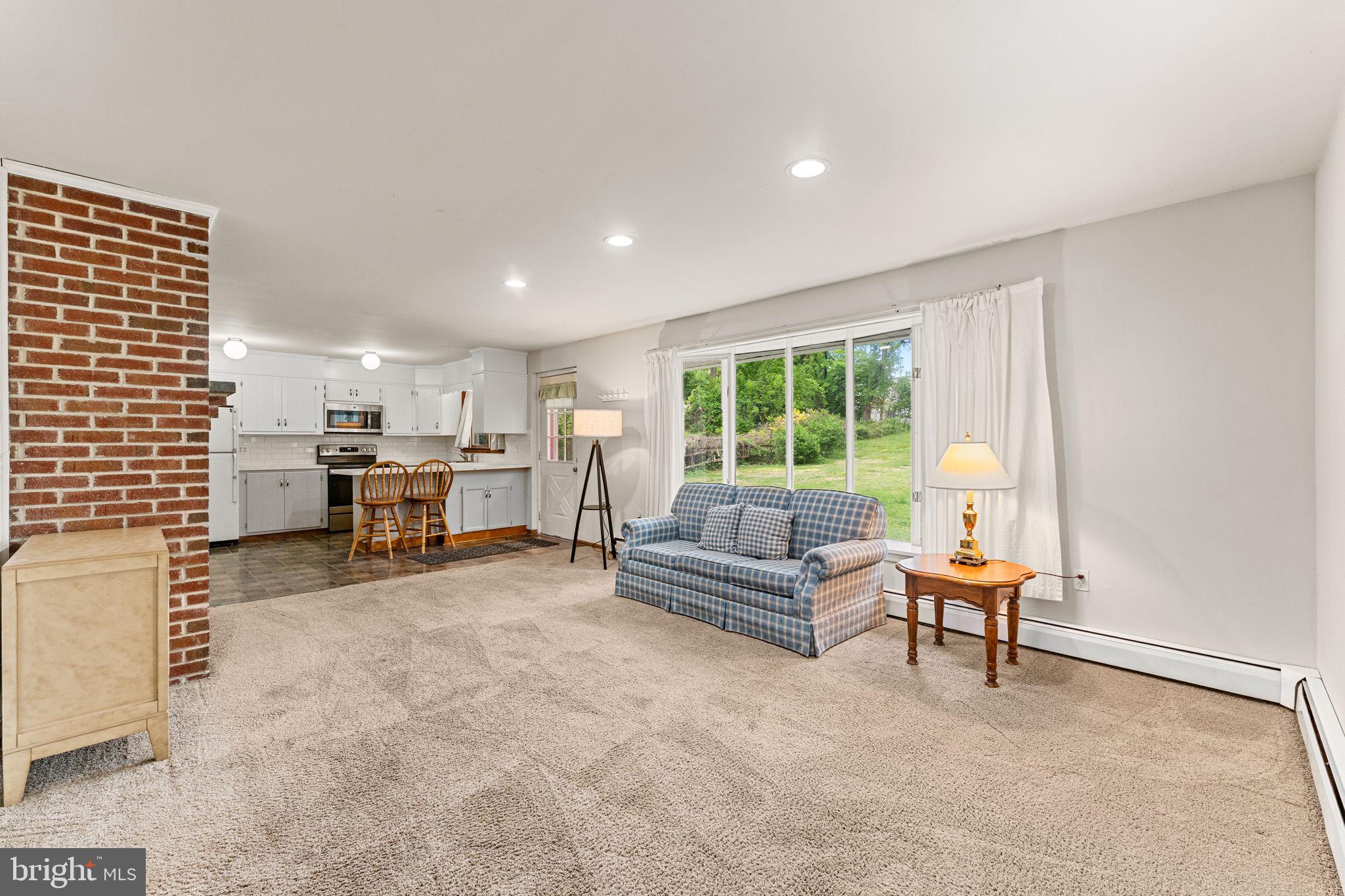 WILLOW GROVE - Residential