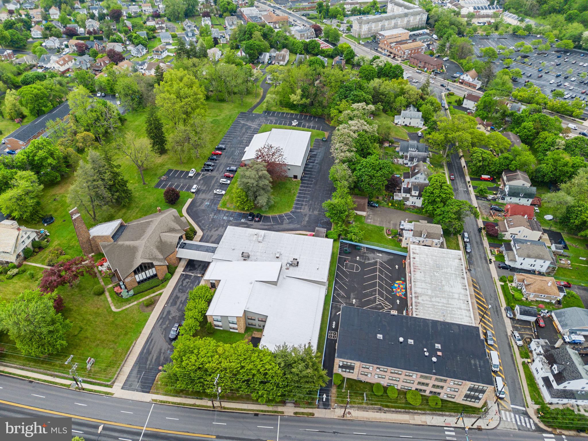 WILLOW GROVE - Residential