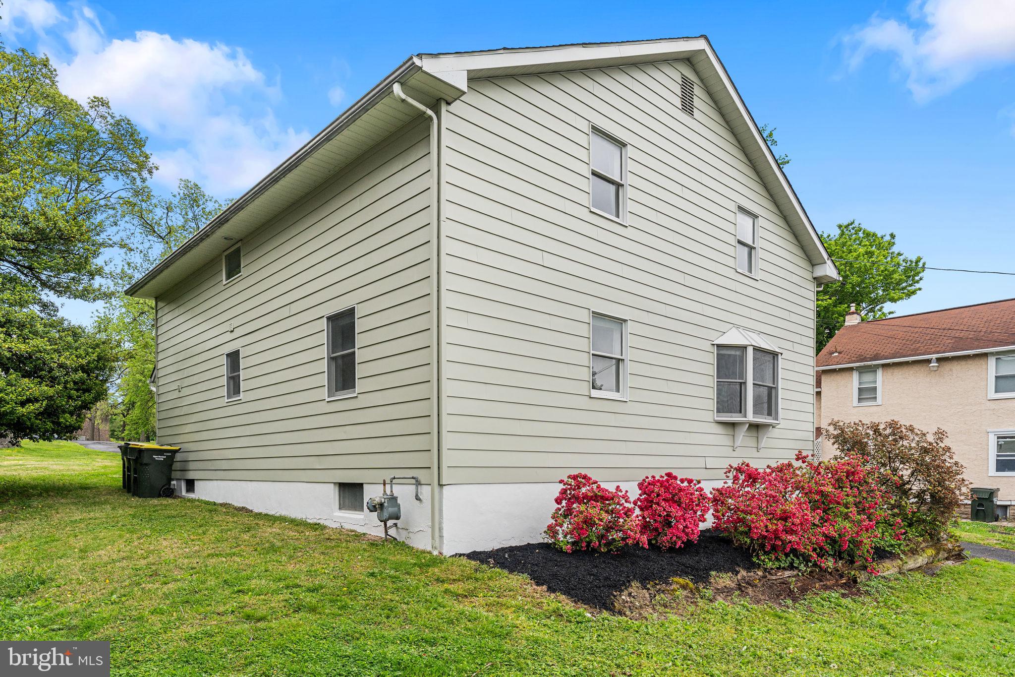 WILLOW GROVE - Residential