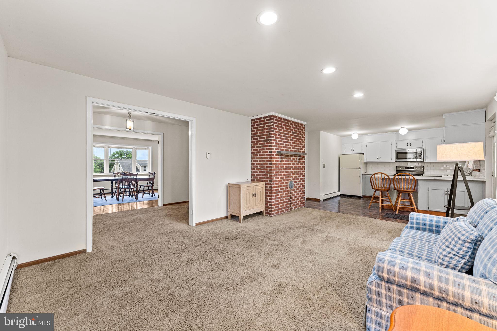 WILLOW GROVE - Residential