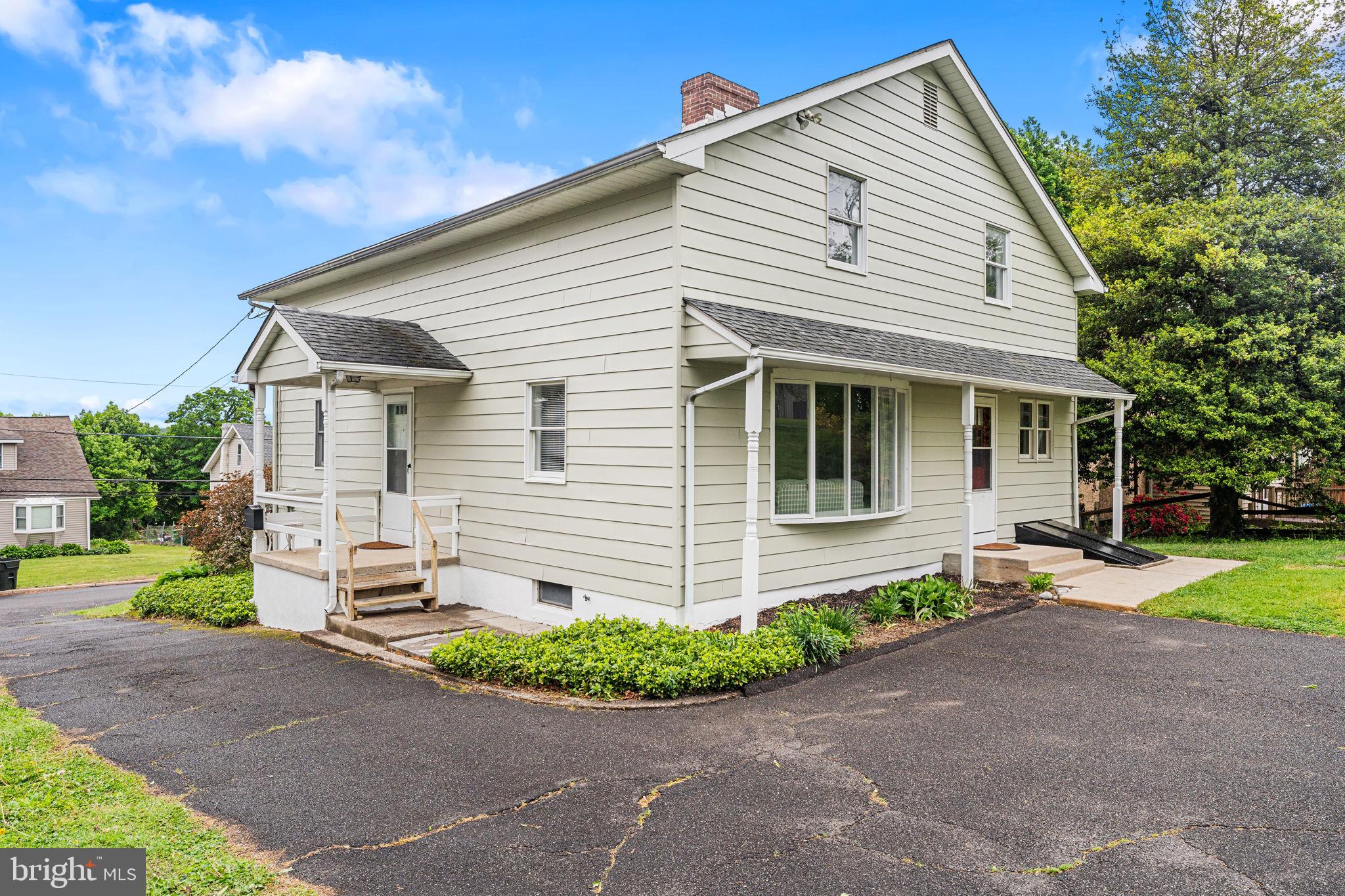 WILLOW GROVE - Residential