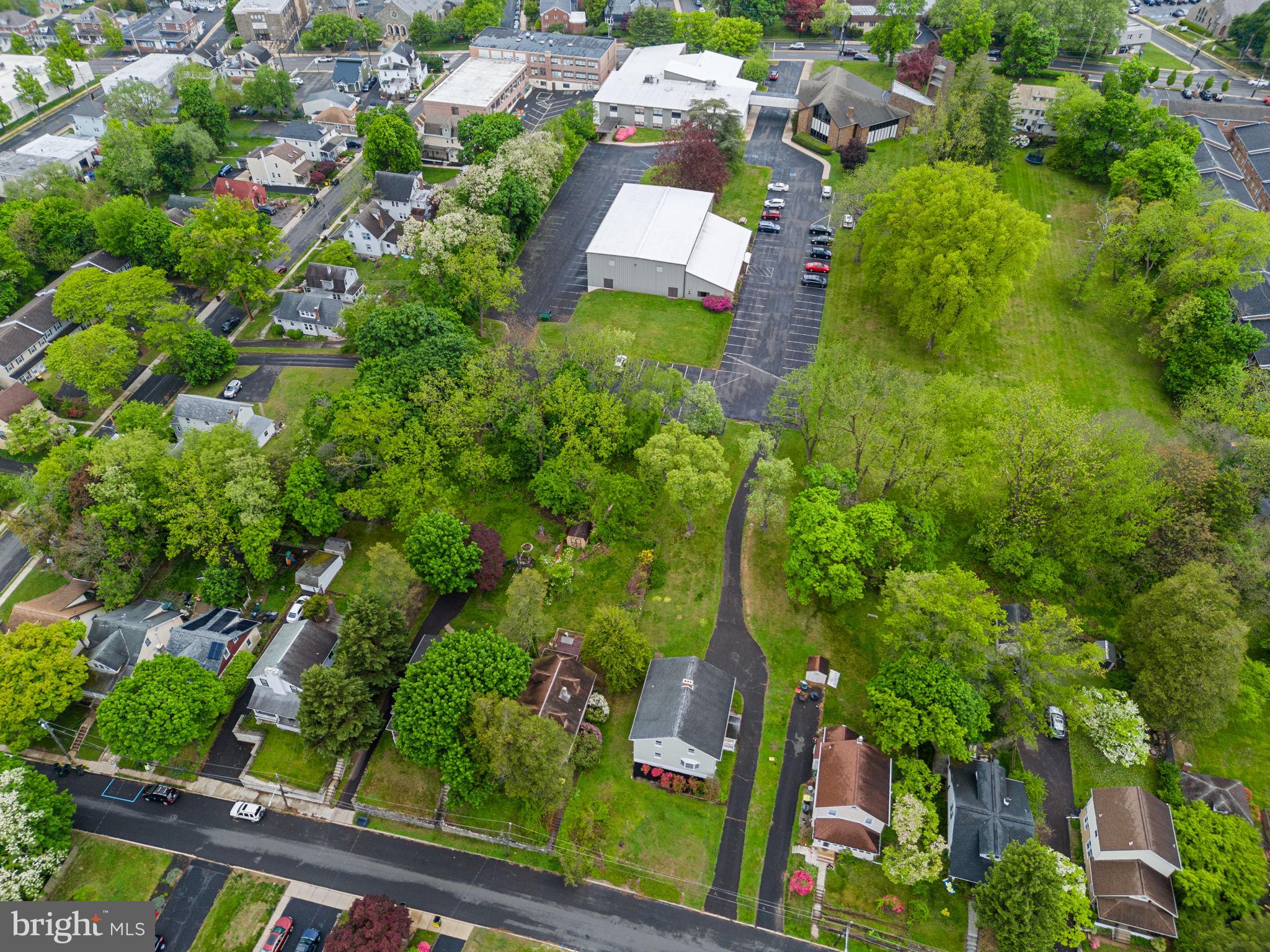 WILLOW GROVE - Residential