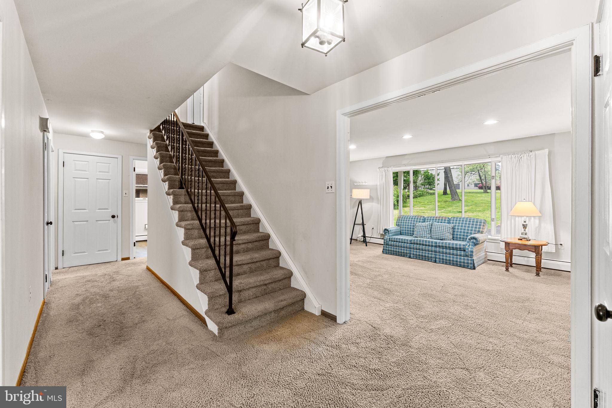 WILLOW GROVE - Residential